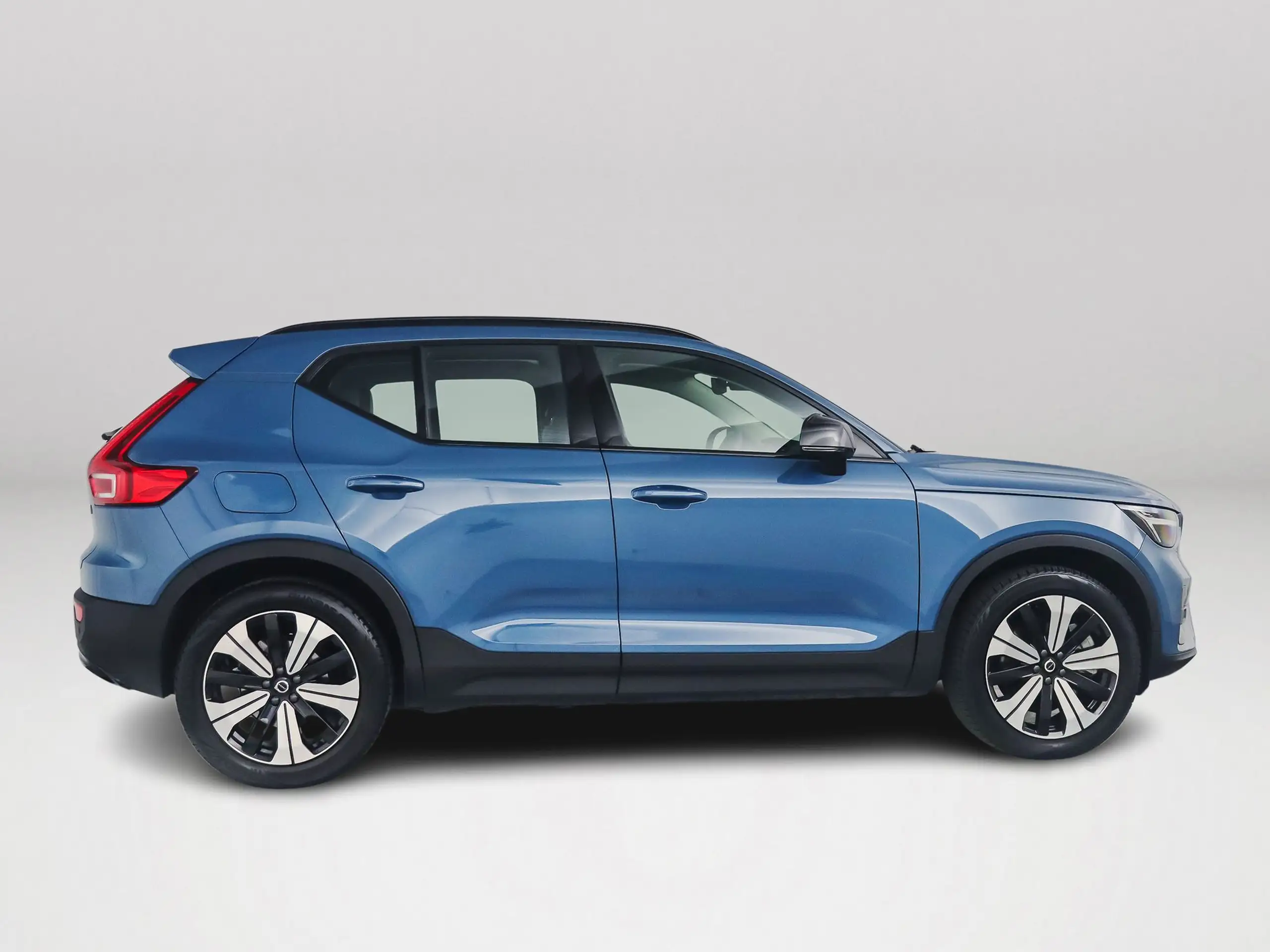 Volvo - XC40