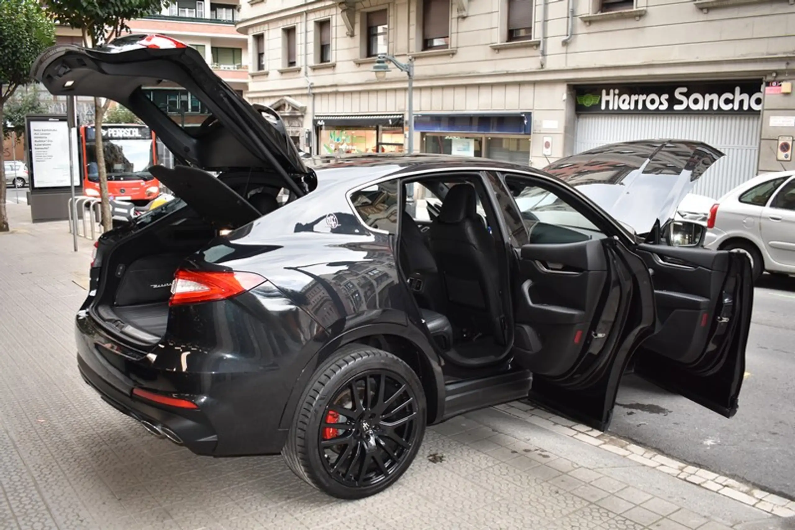 Maserati - Levante