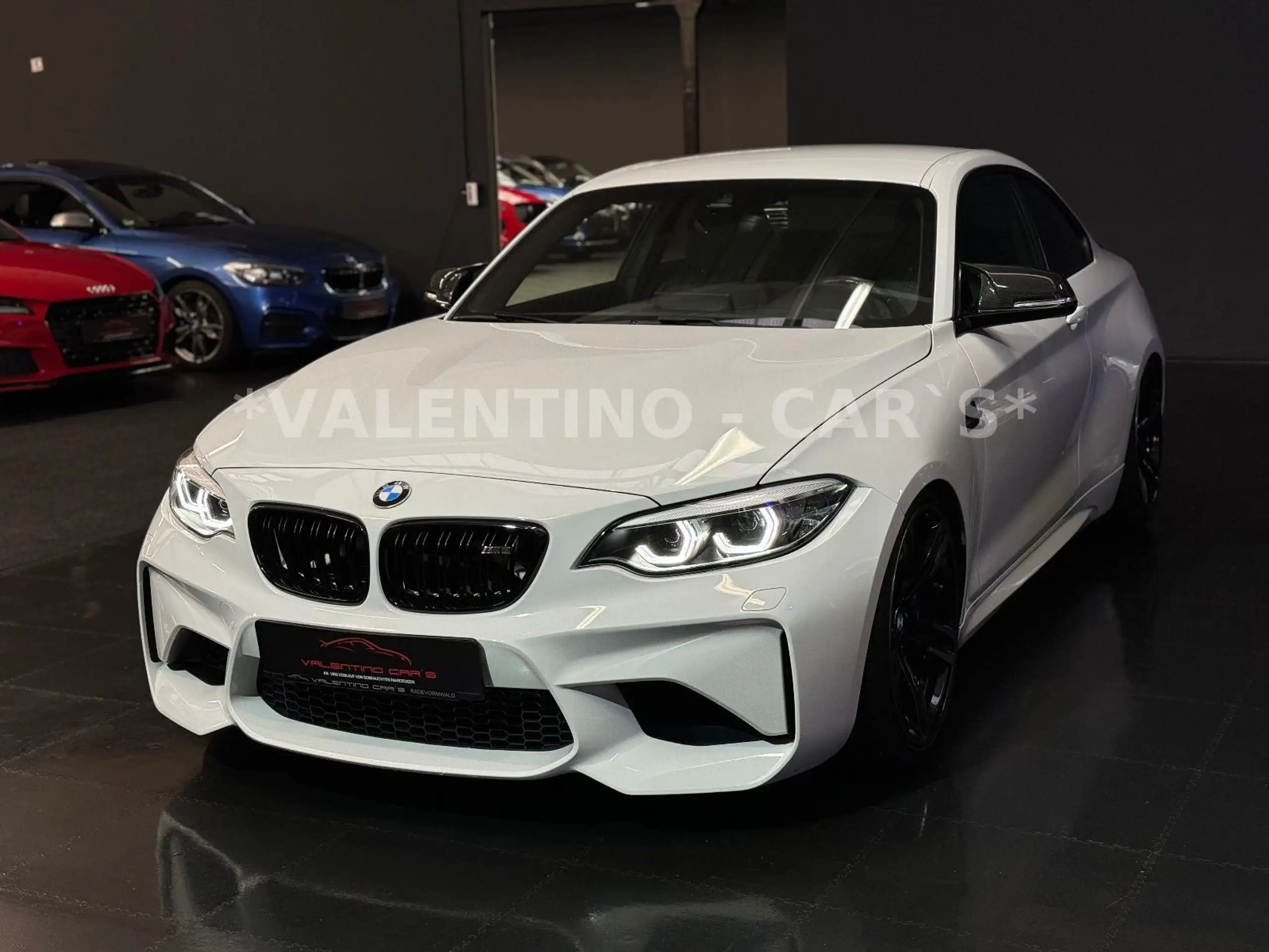 BMW - M2