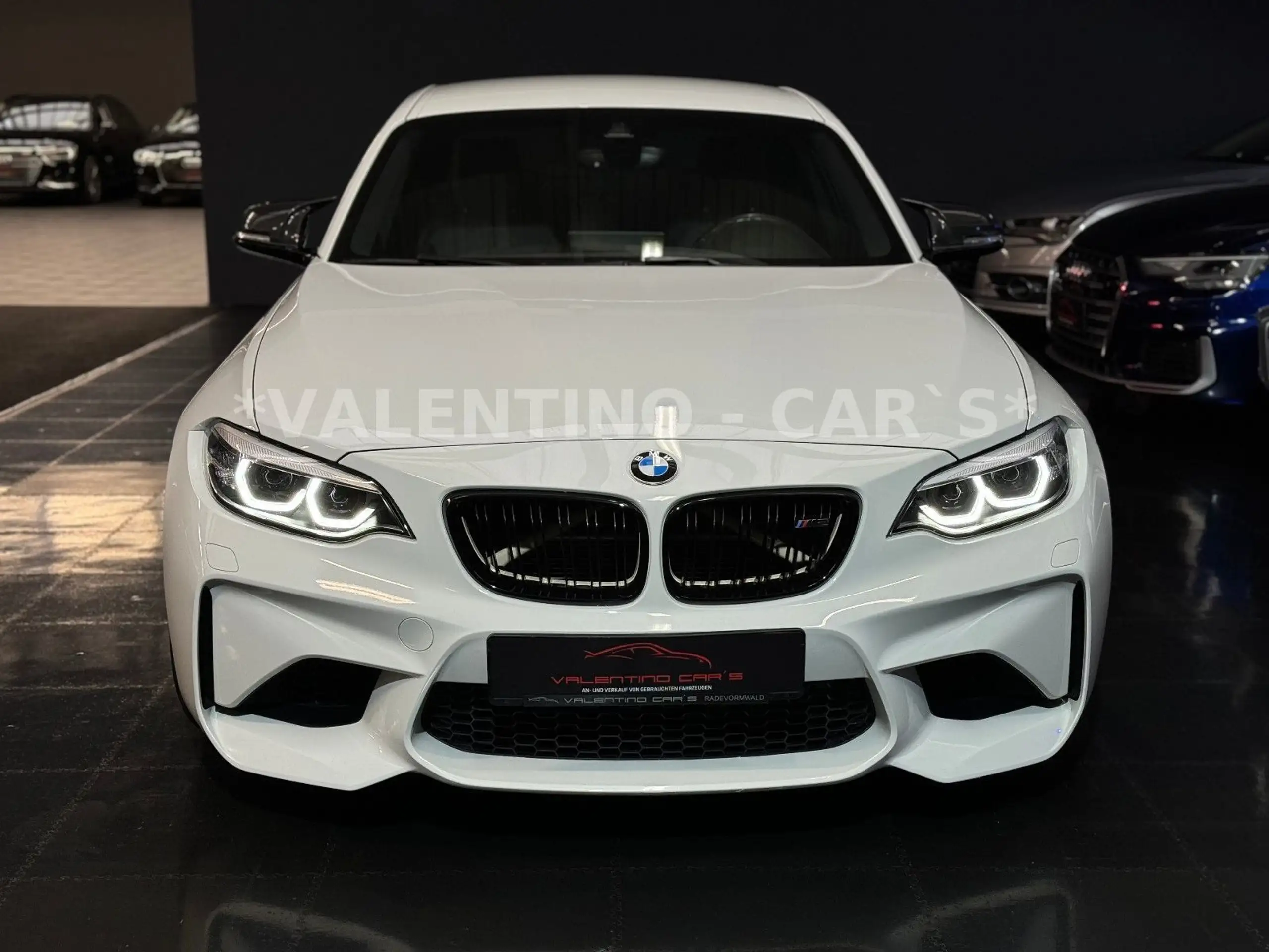 BMW - M2