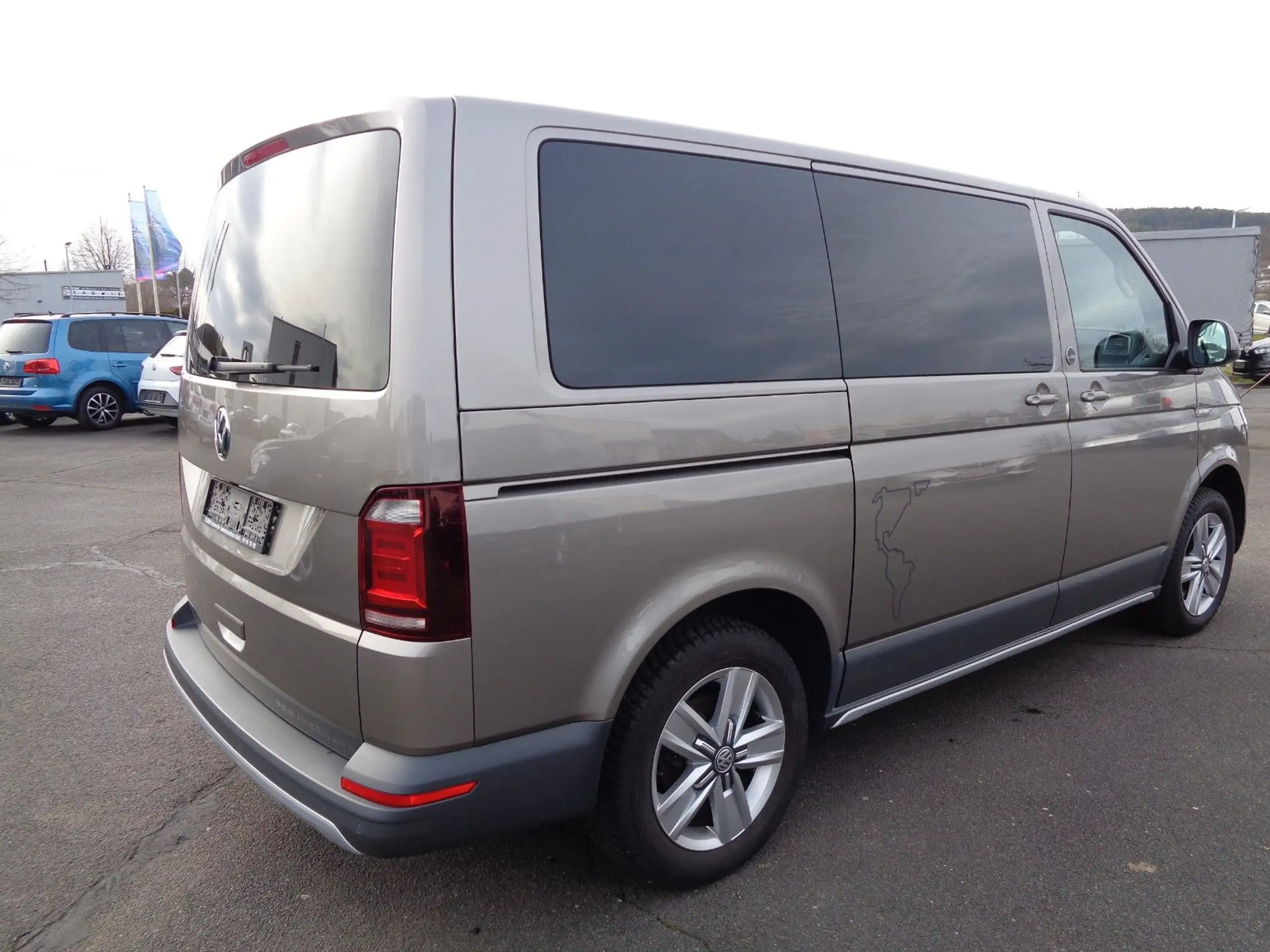 Volkswagen - T6 Transporter