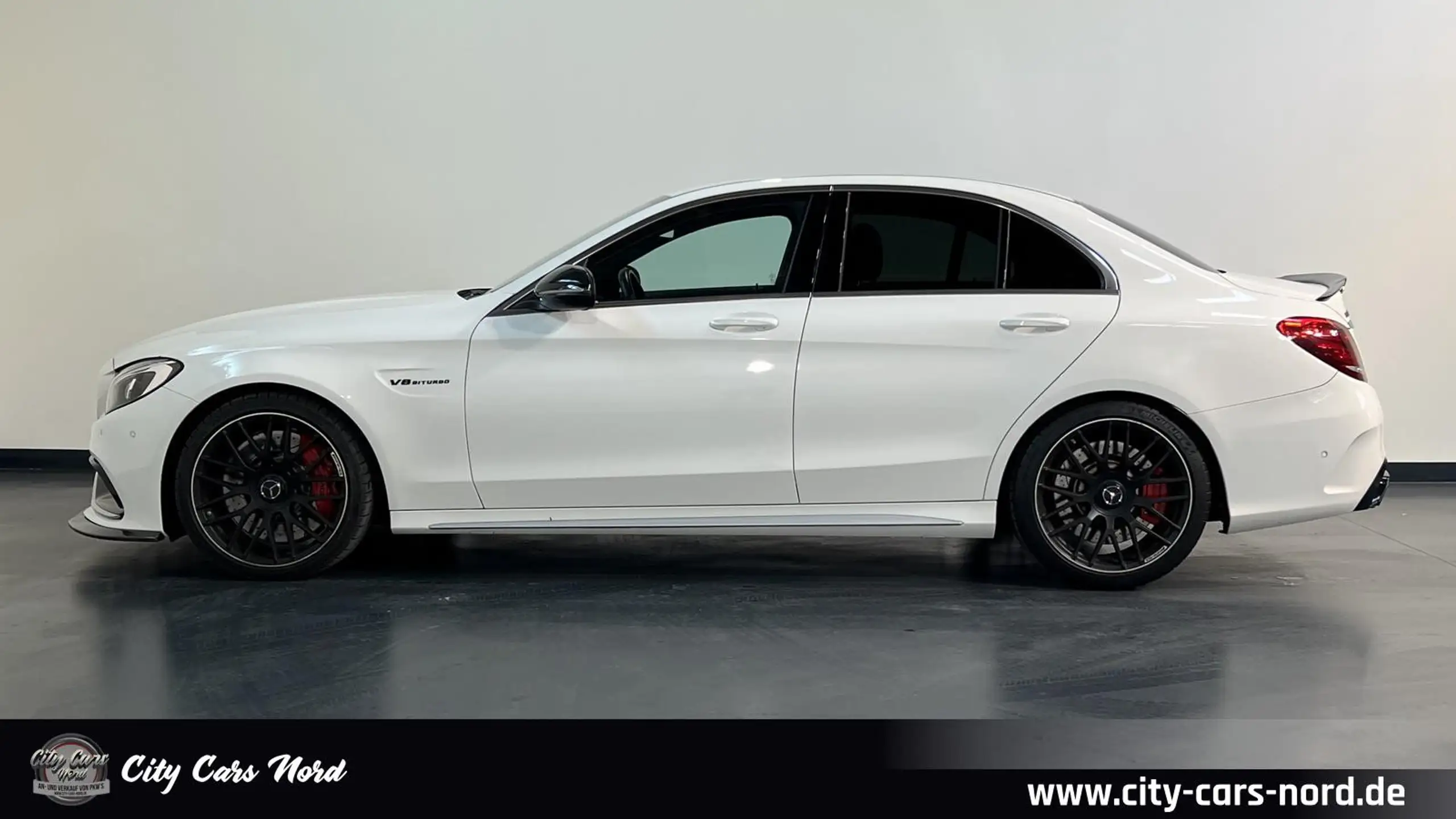 Mercedes-Benz - C 63 AMG