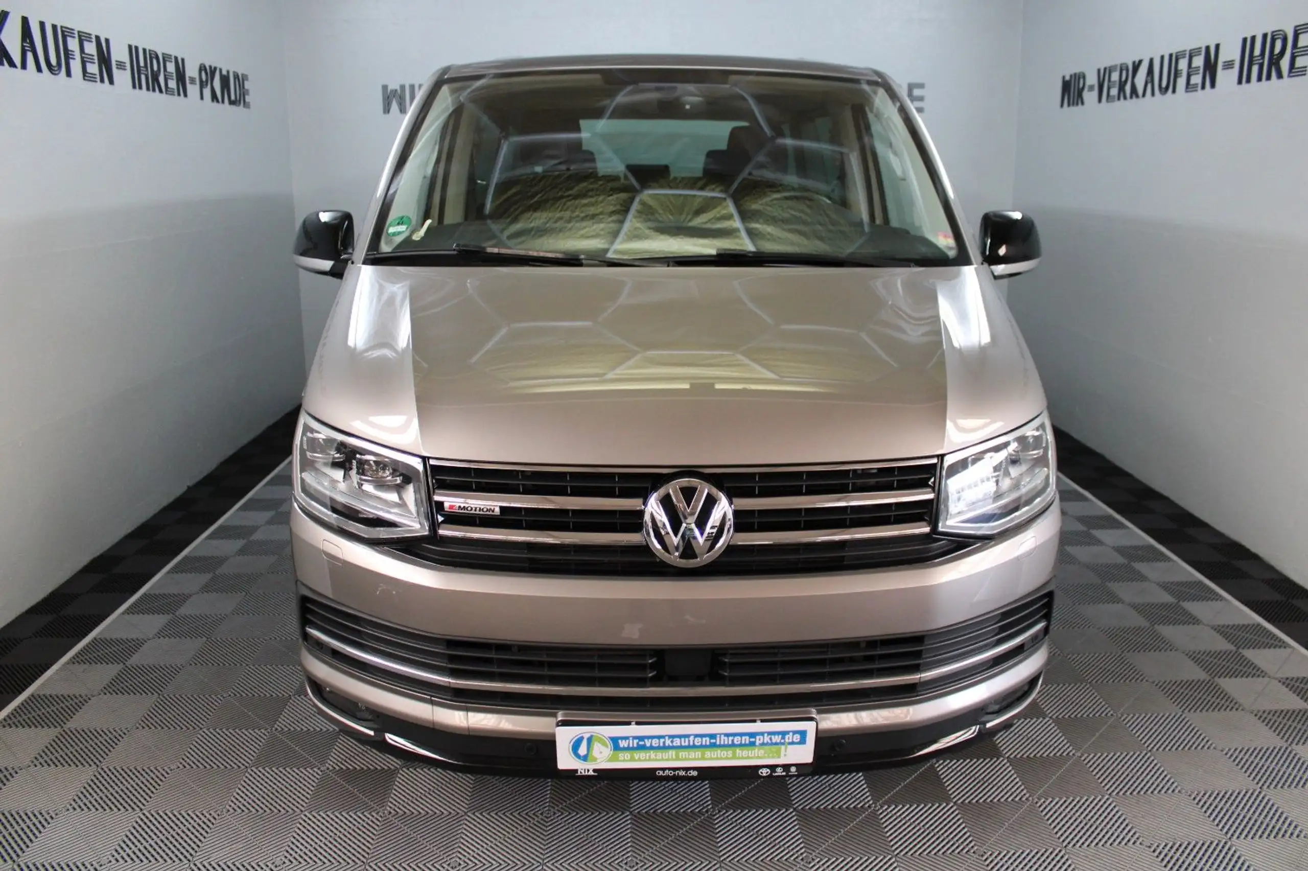 Volkswagen - T6 Multivan