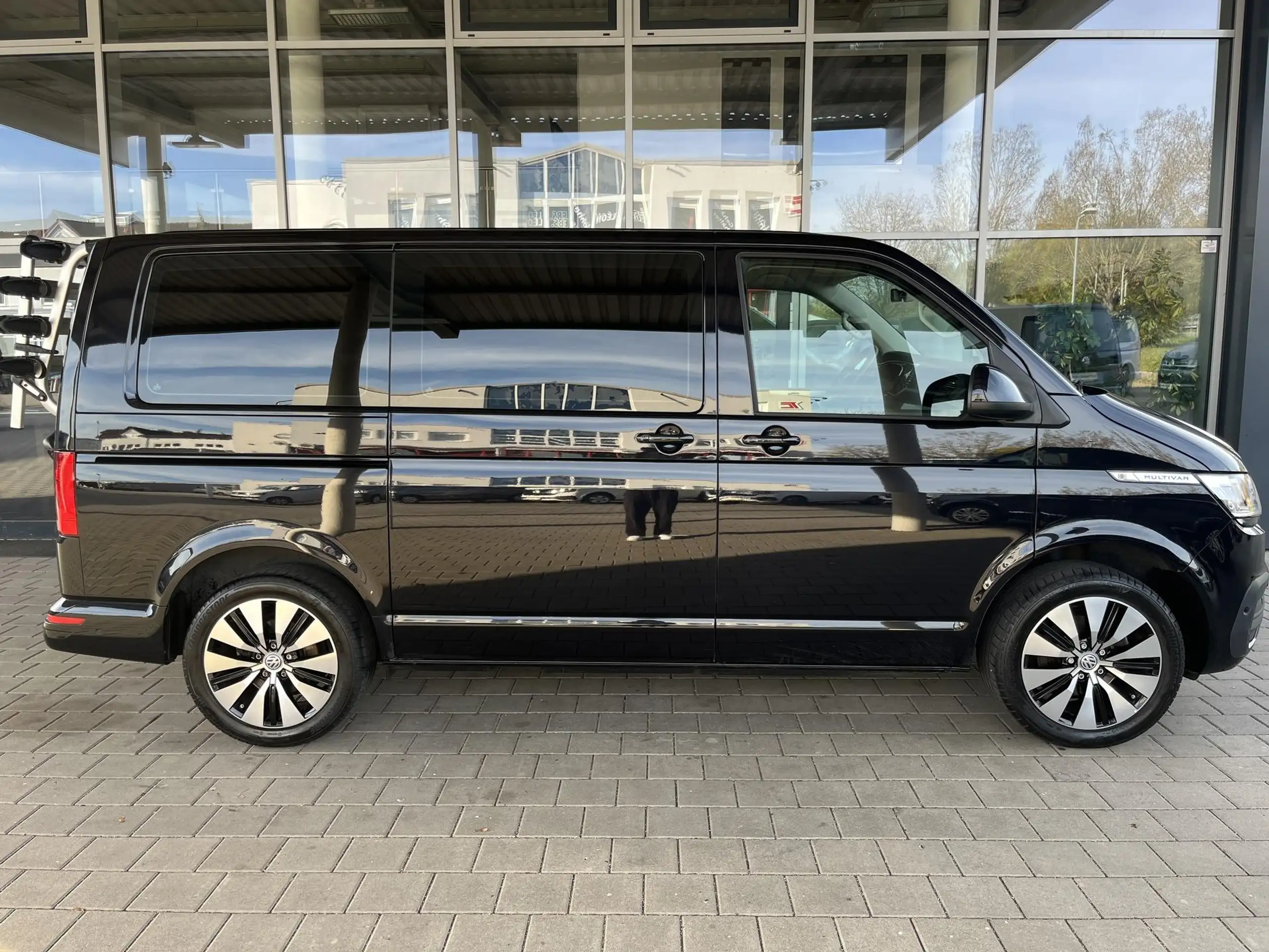 Volkswagen - T6 Multivan