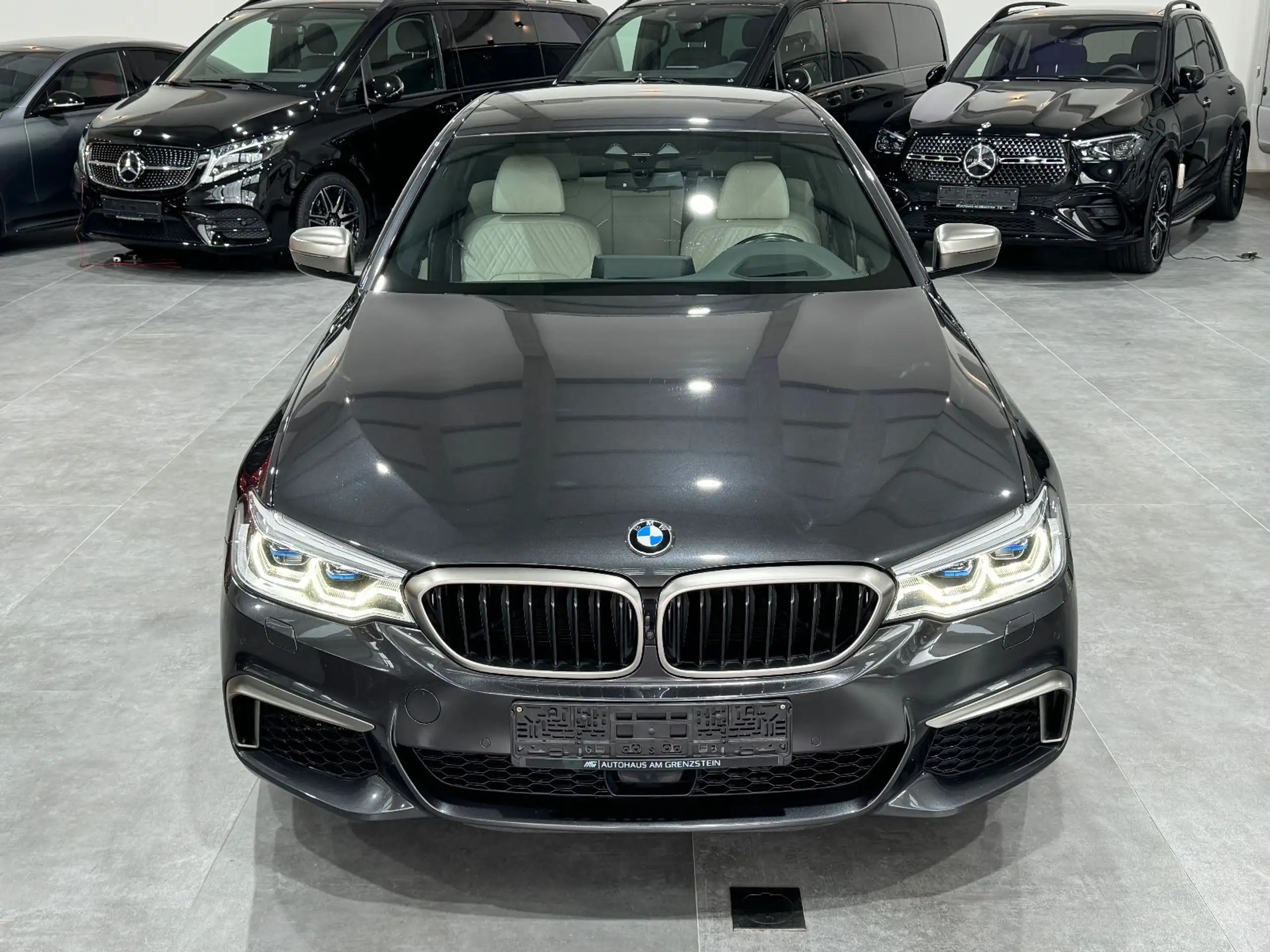 BMW - 550