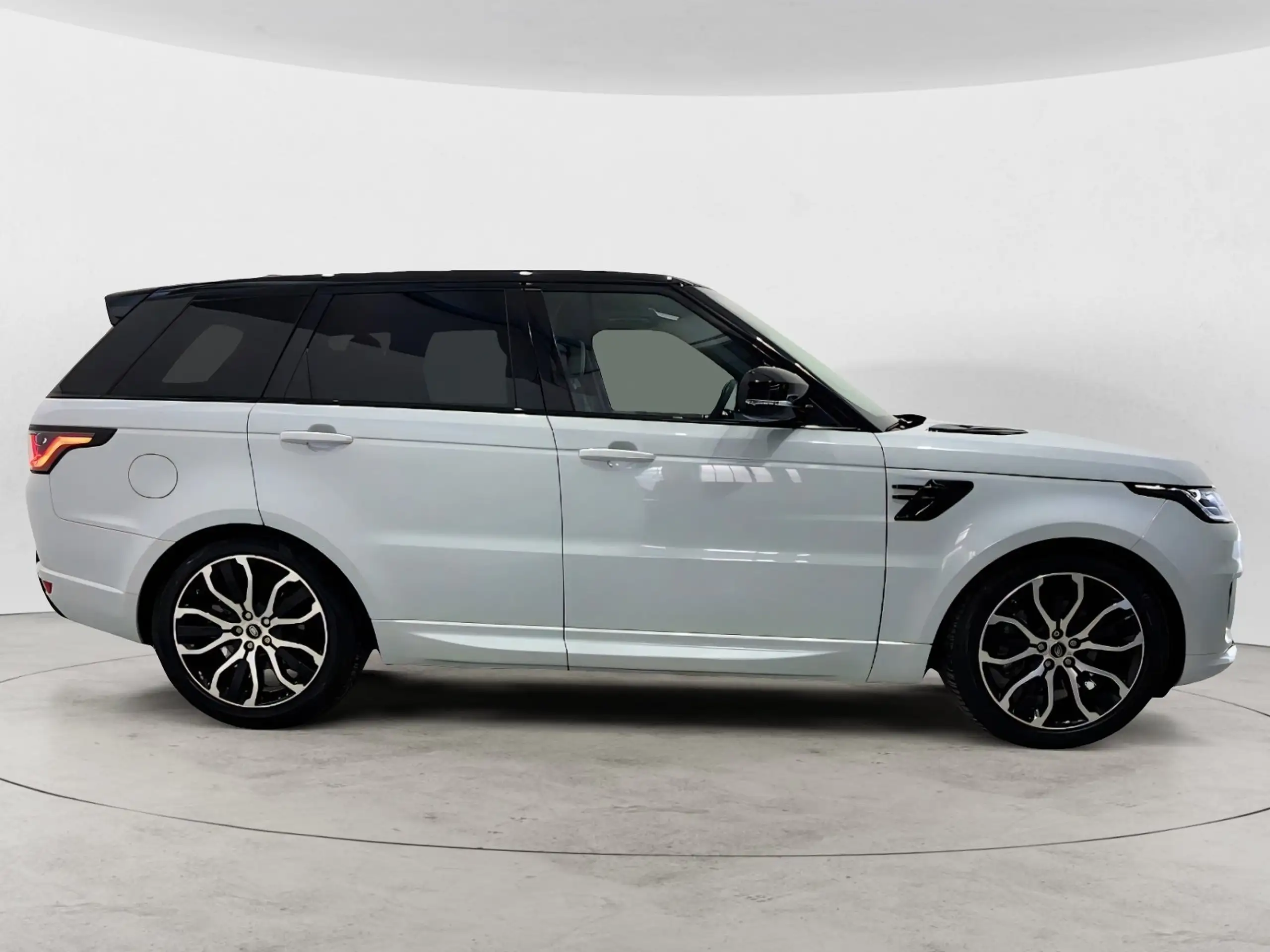 Land Rover - Range Rover Sport