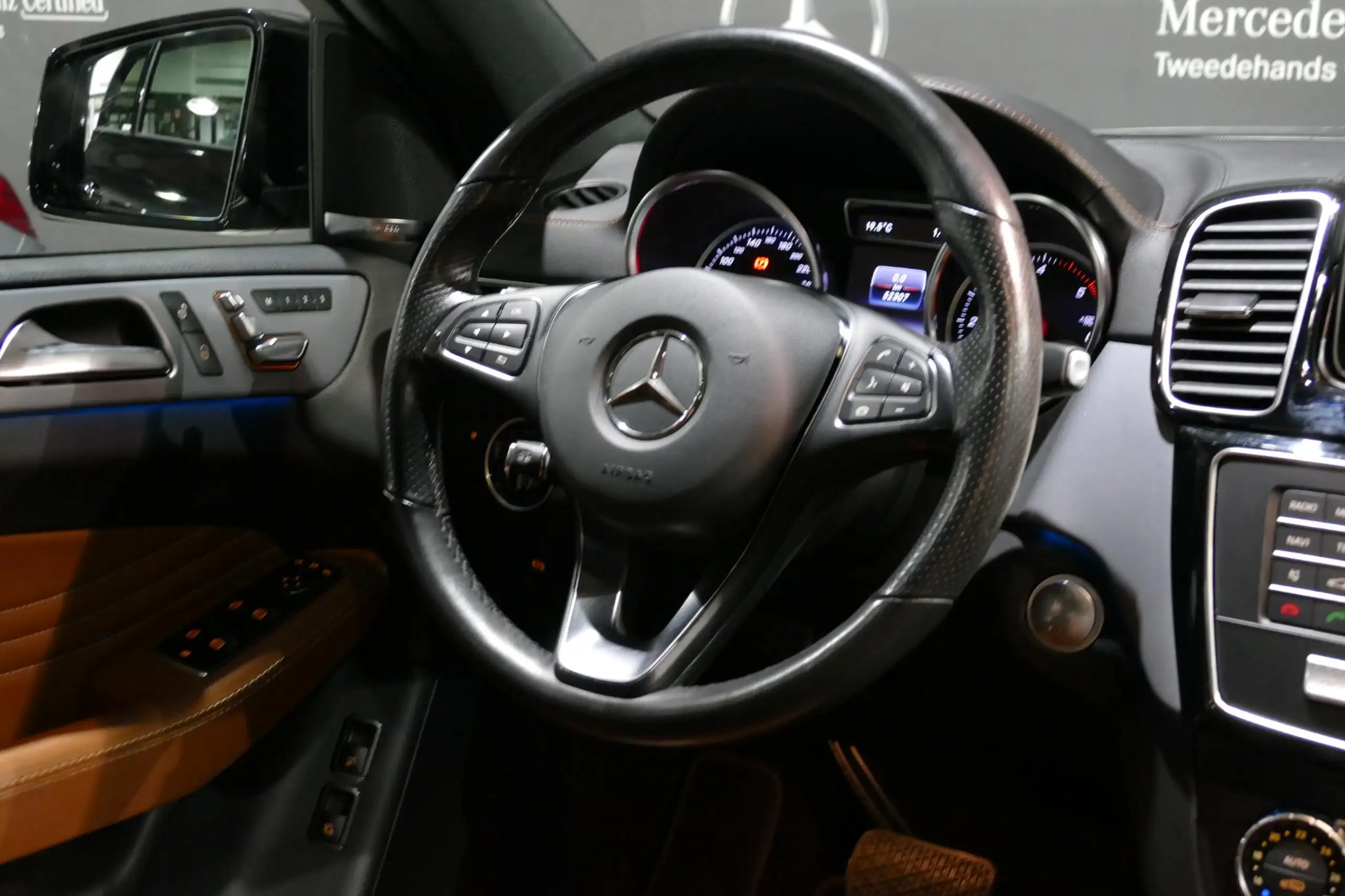 Mercedes-Benz - GLE 350