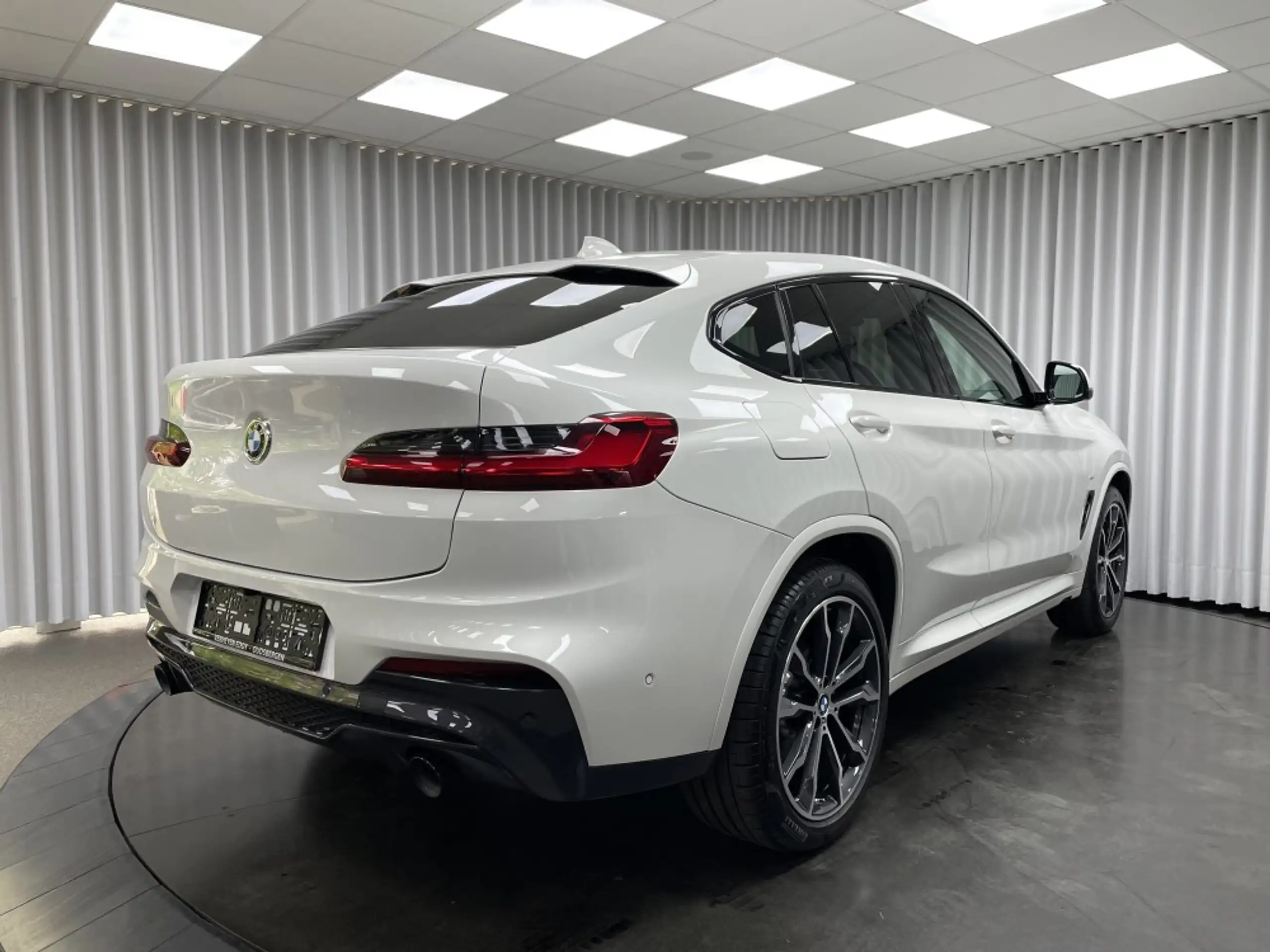 BMW - X4