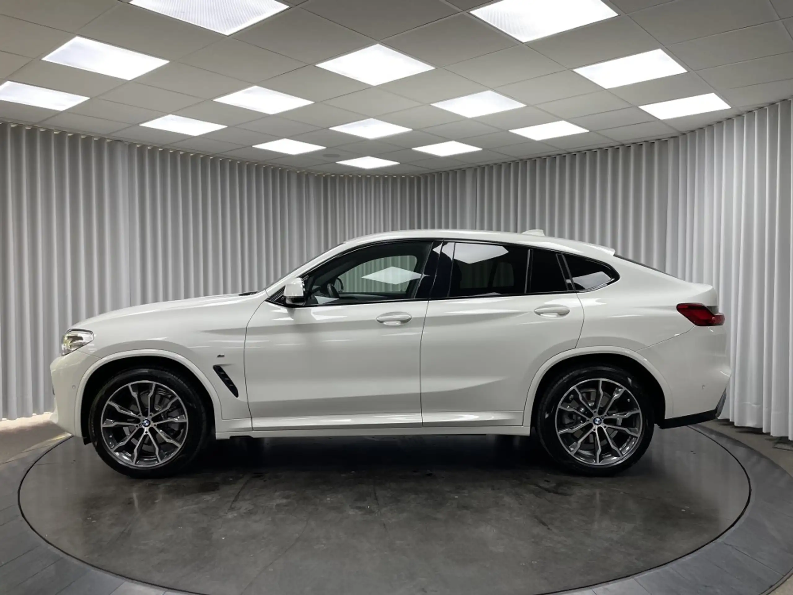 BMW - X4