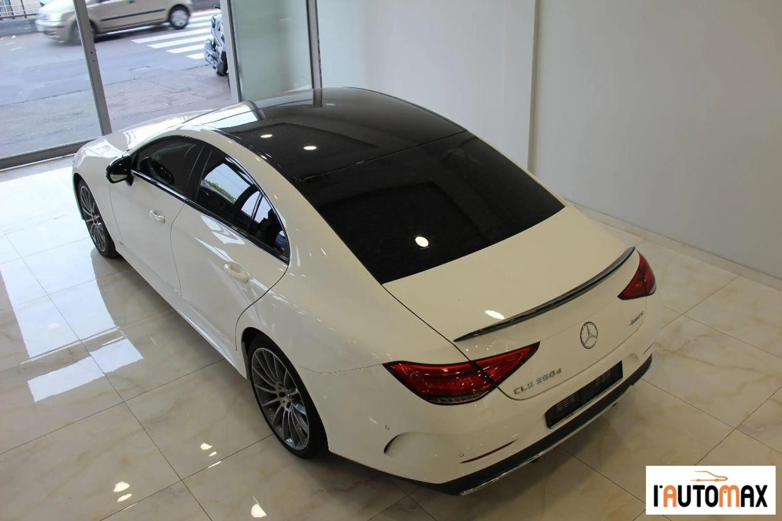 Mercedes-Benz - CLS 350