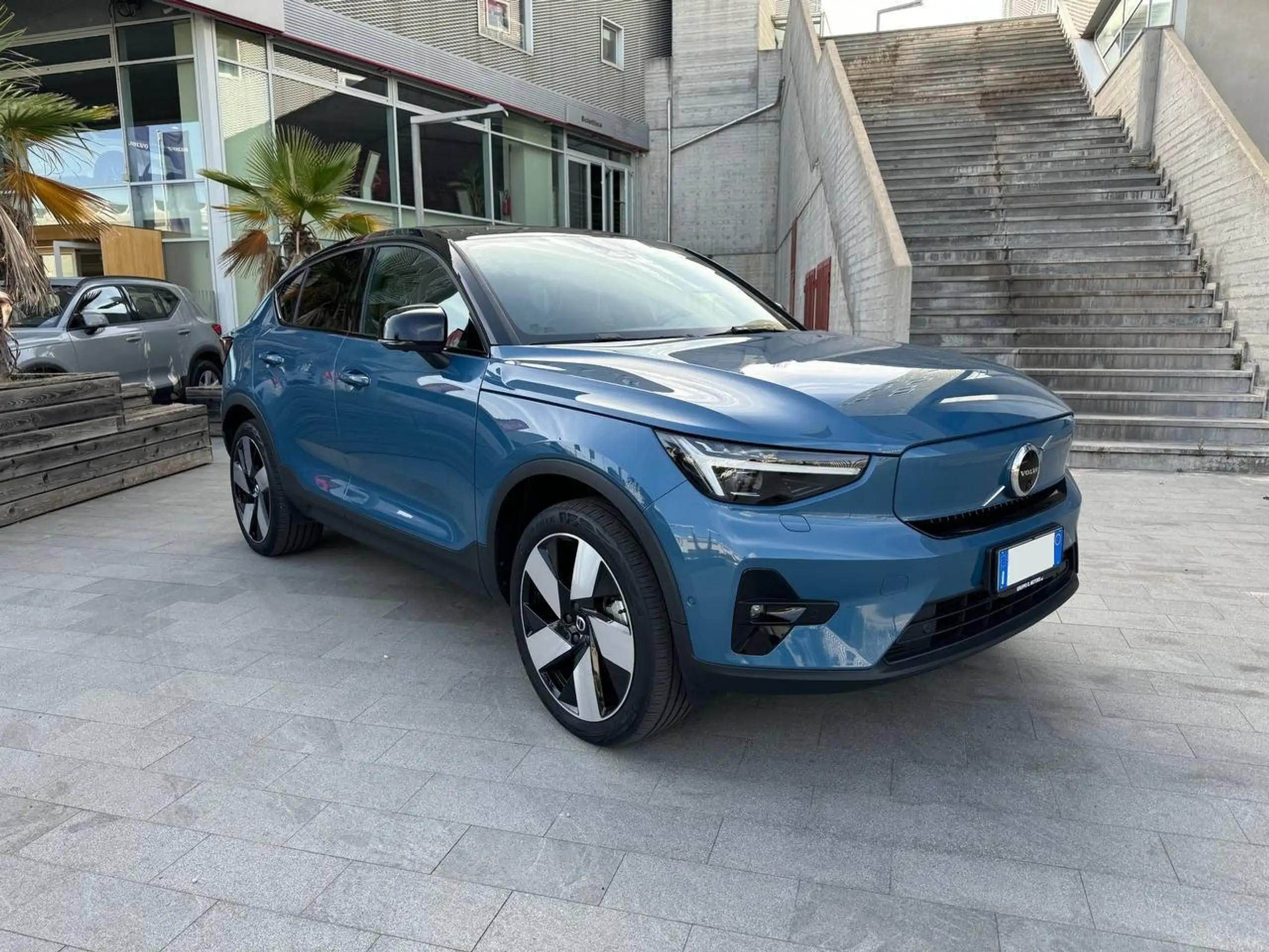 Volvo - C40