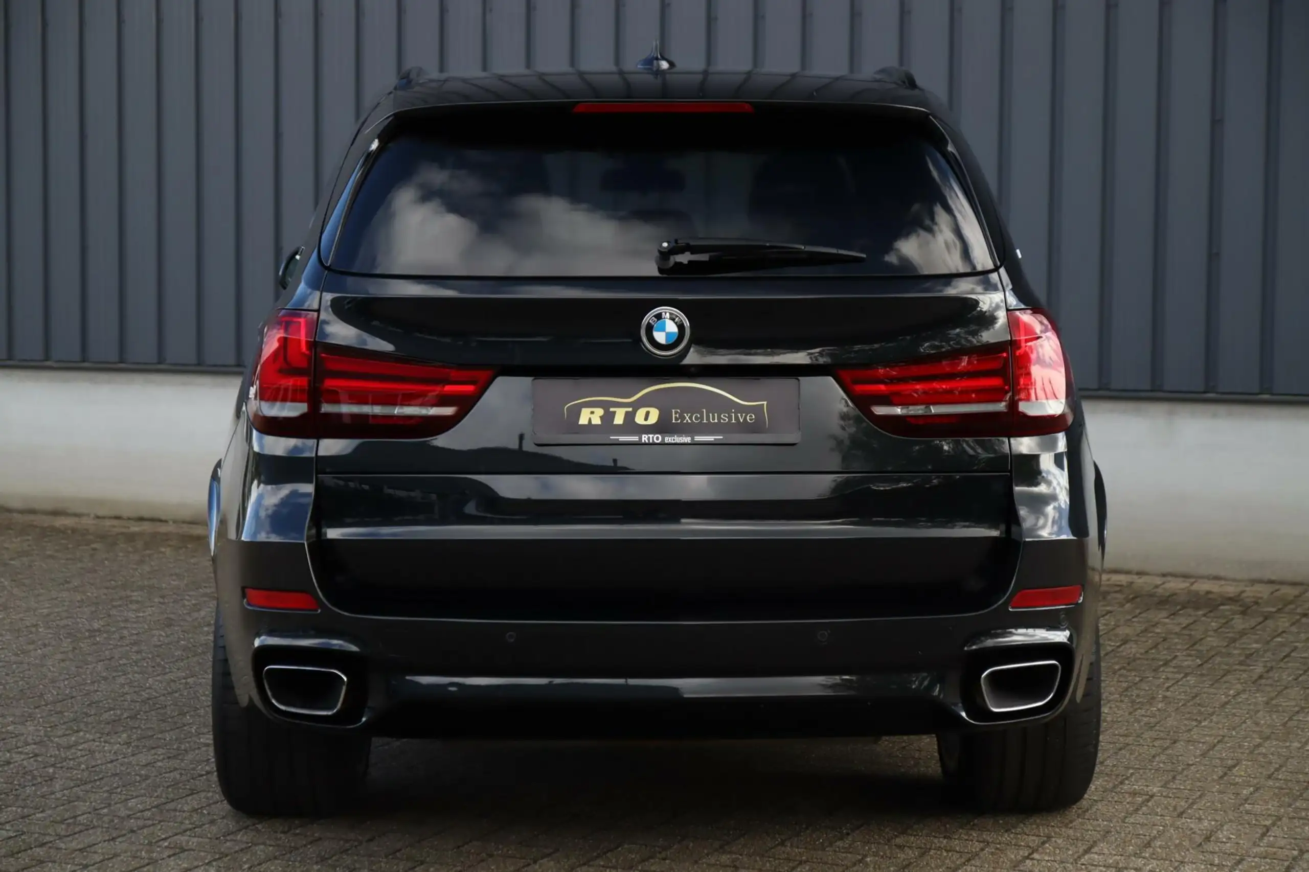 BMW - X5