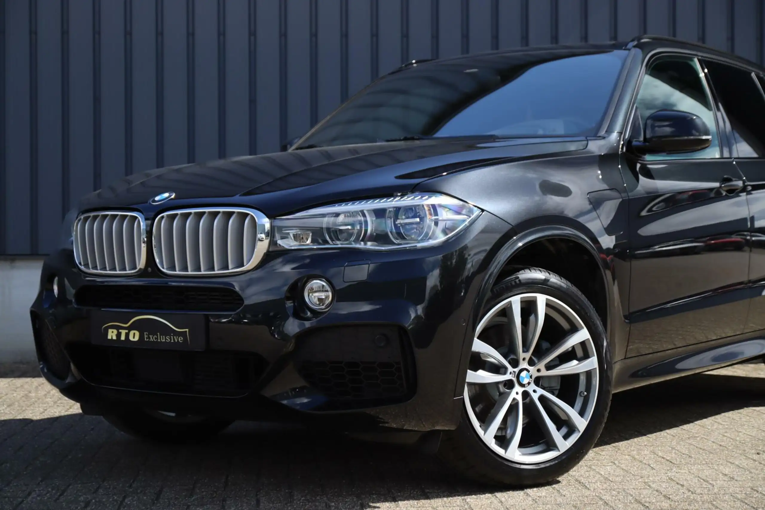 BMW - X5