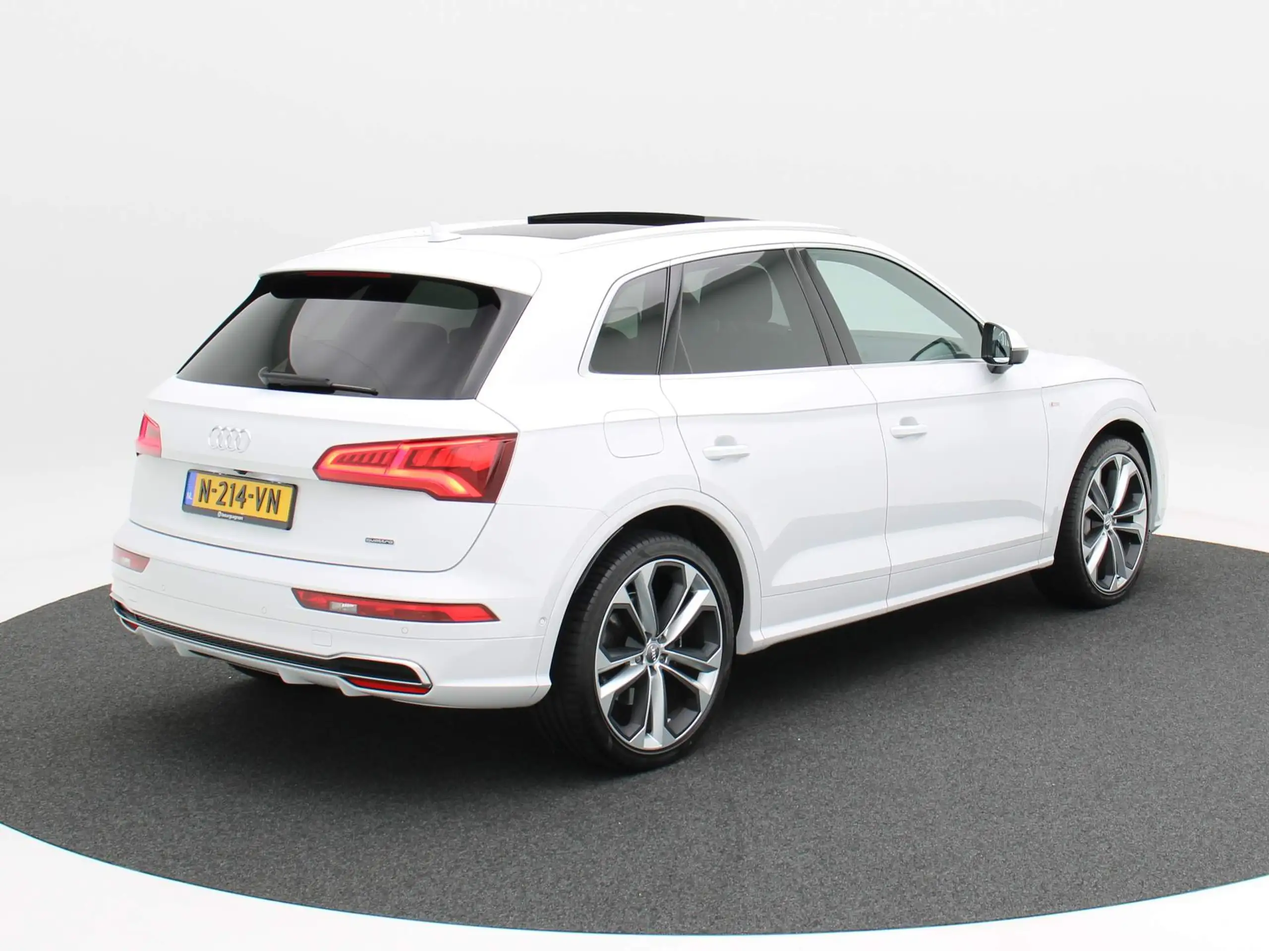 Audi - Q5