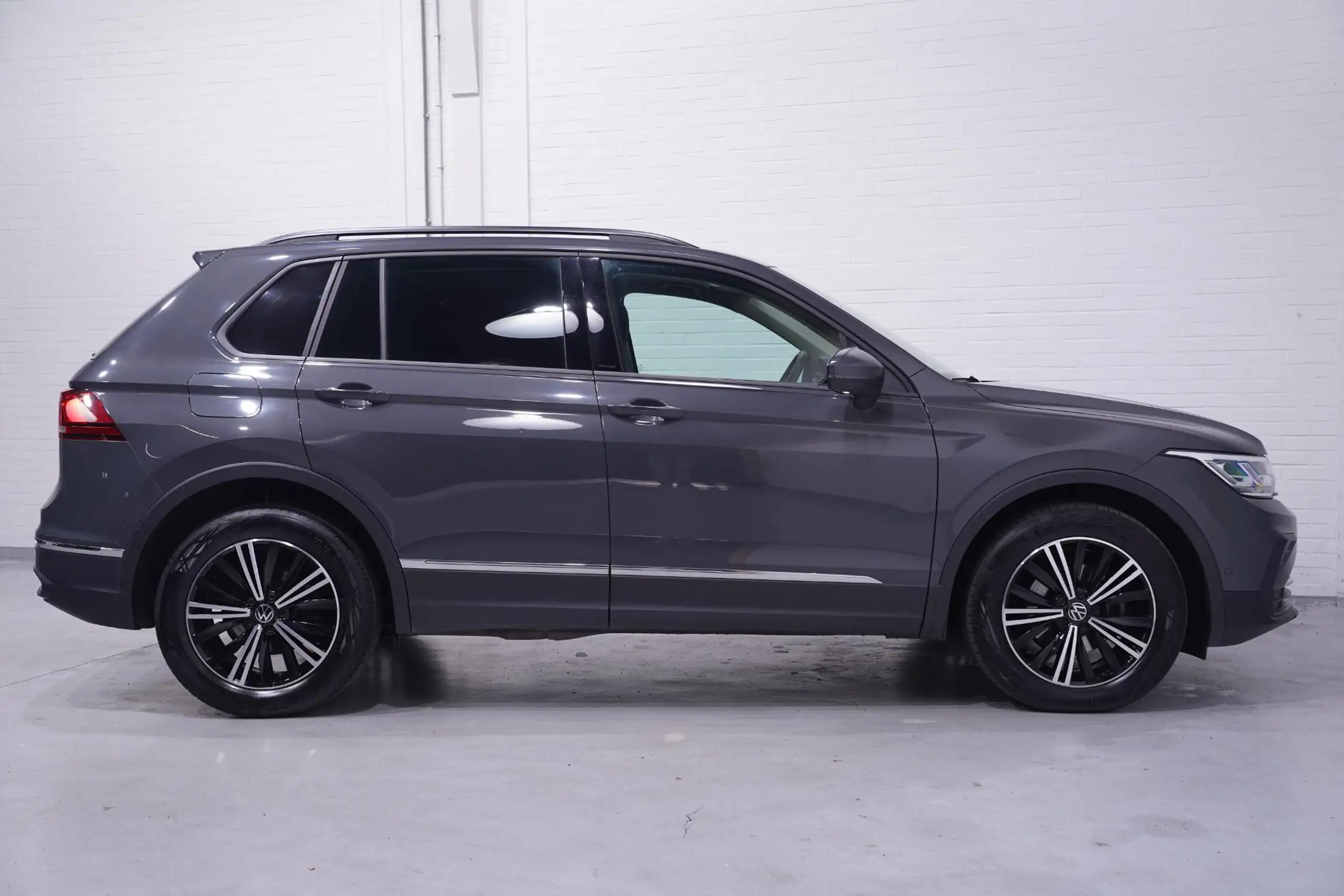 Volkswagen - Tiguan