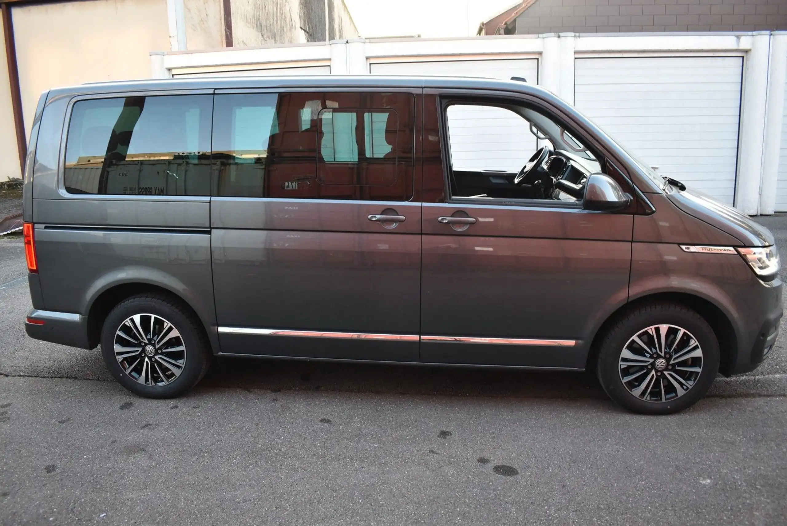 Volkswagen - T6 Multivan