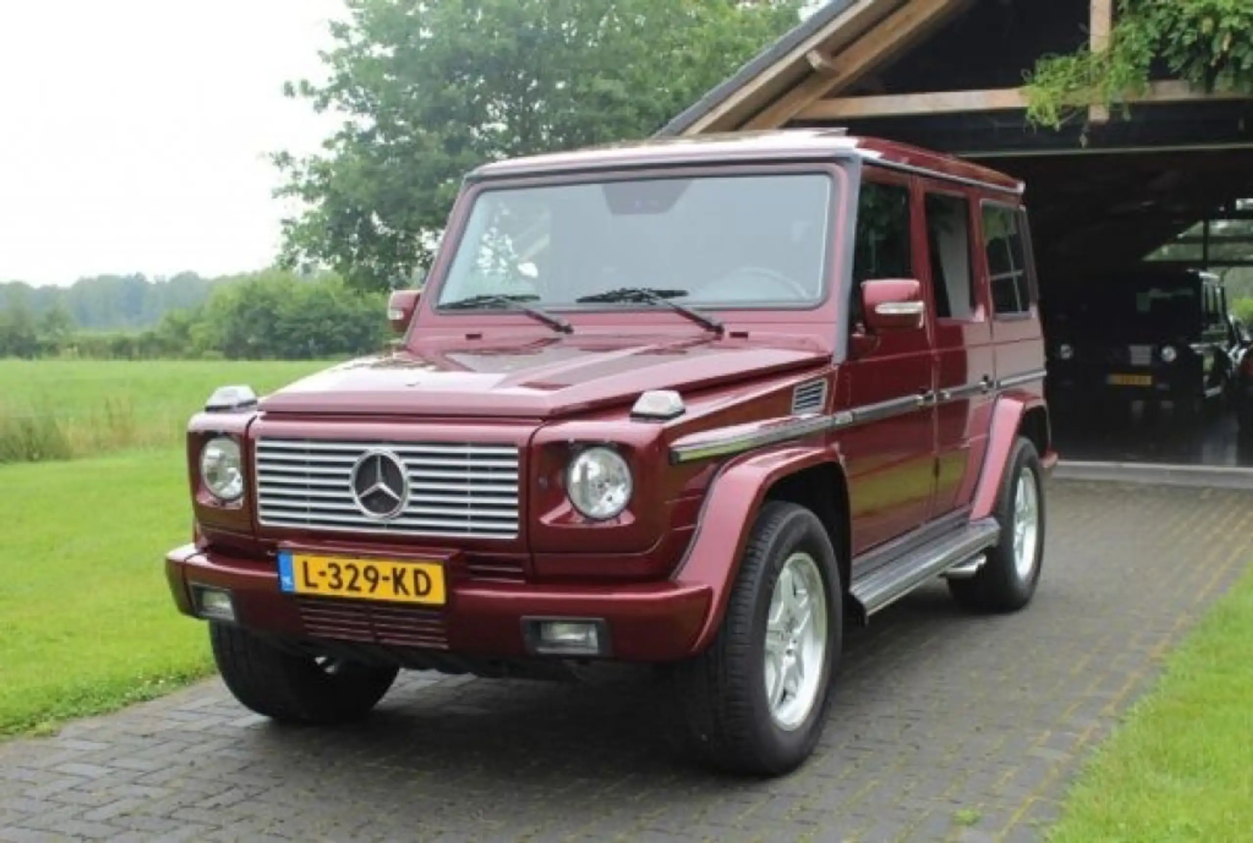 Mercedes-Benz - G 500