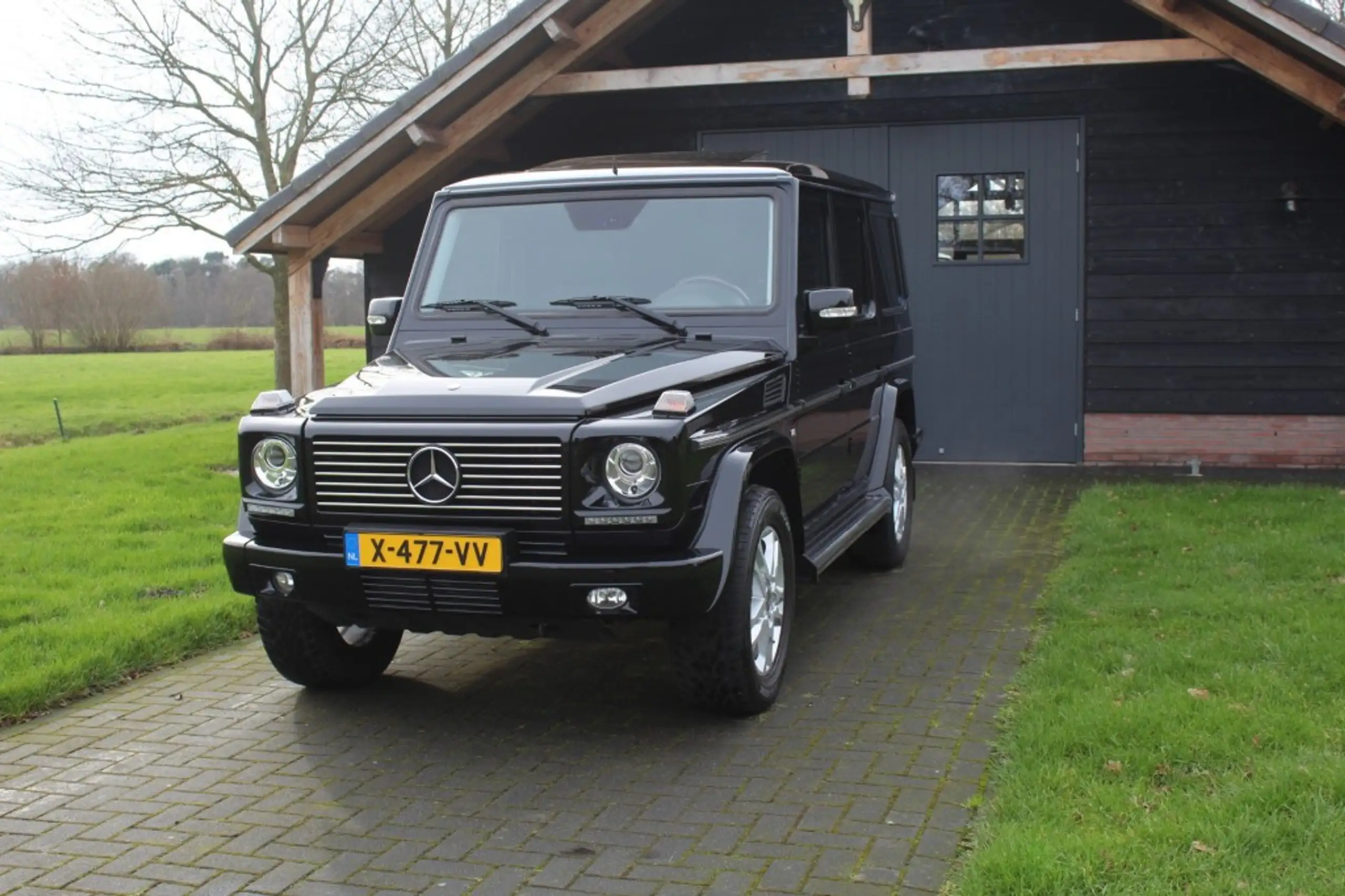 Mercedes-Benz - G 500