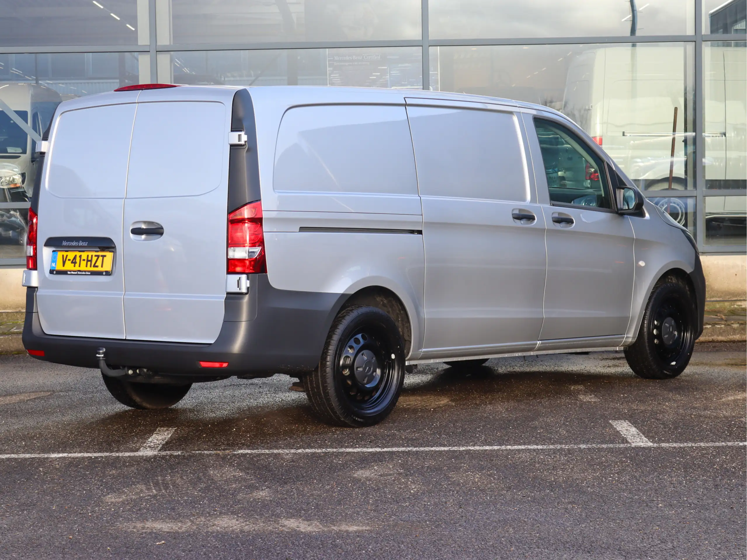 Mercedes-Benz - Vito