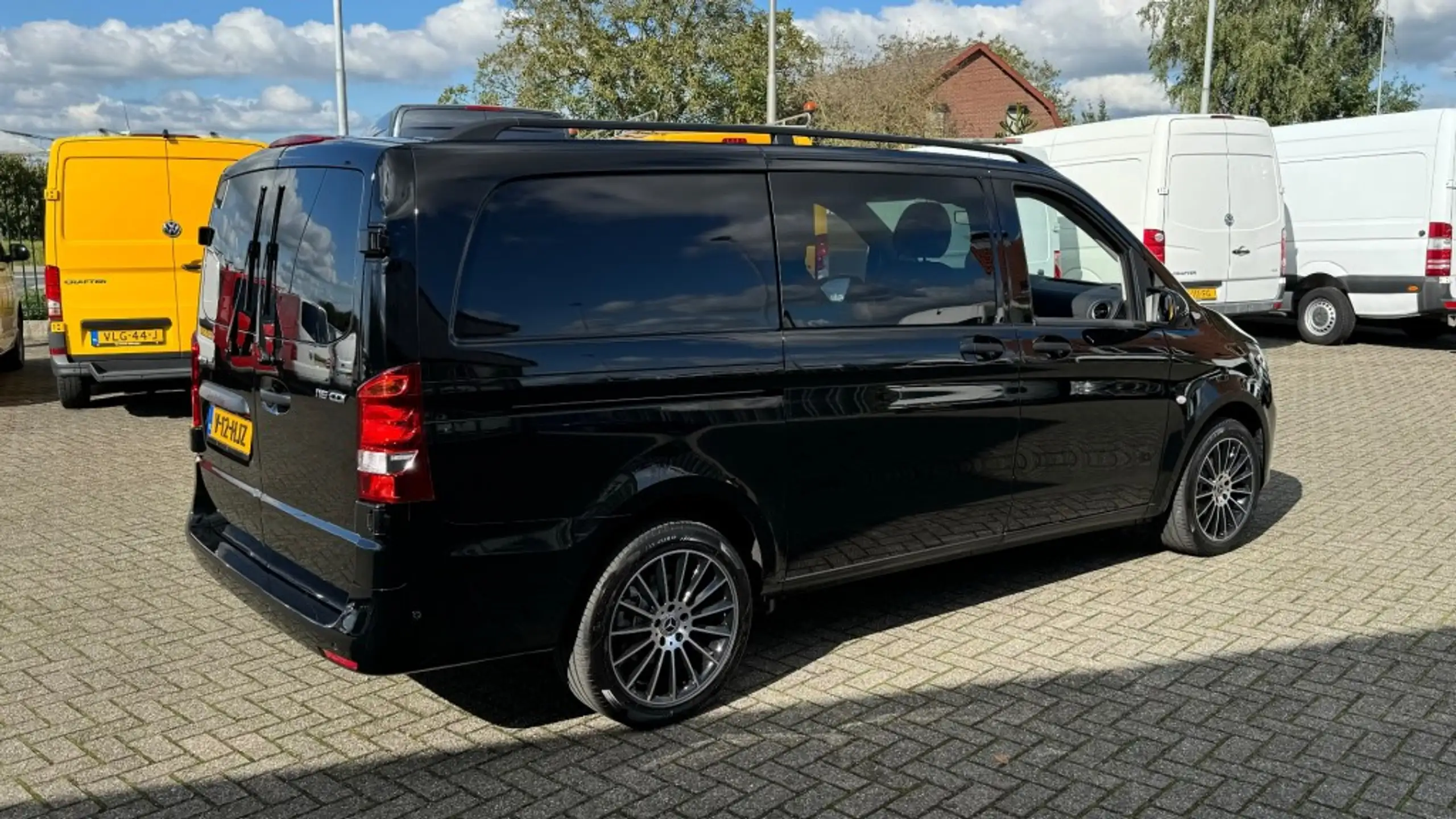 Mercedes-Benz - Vito