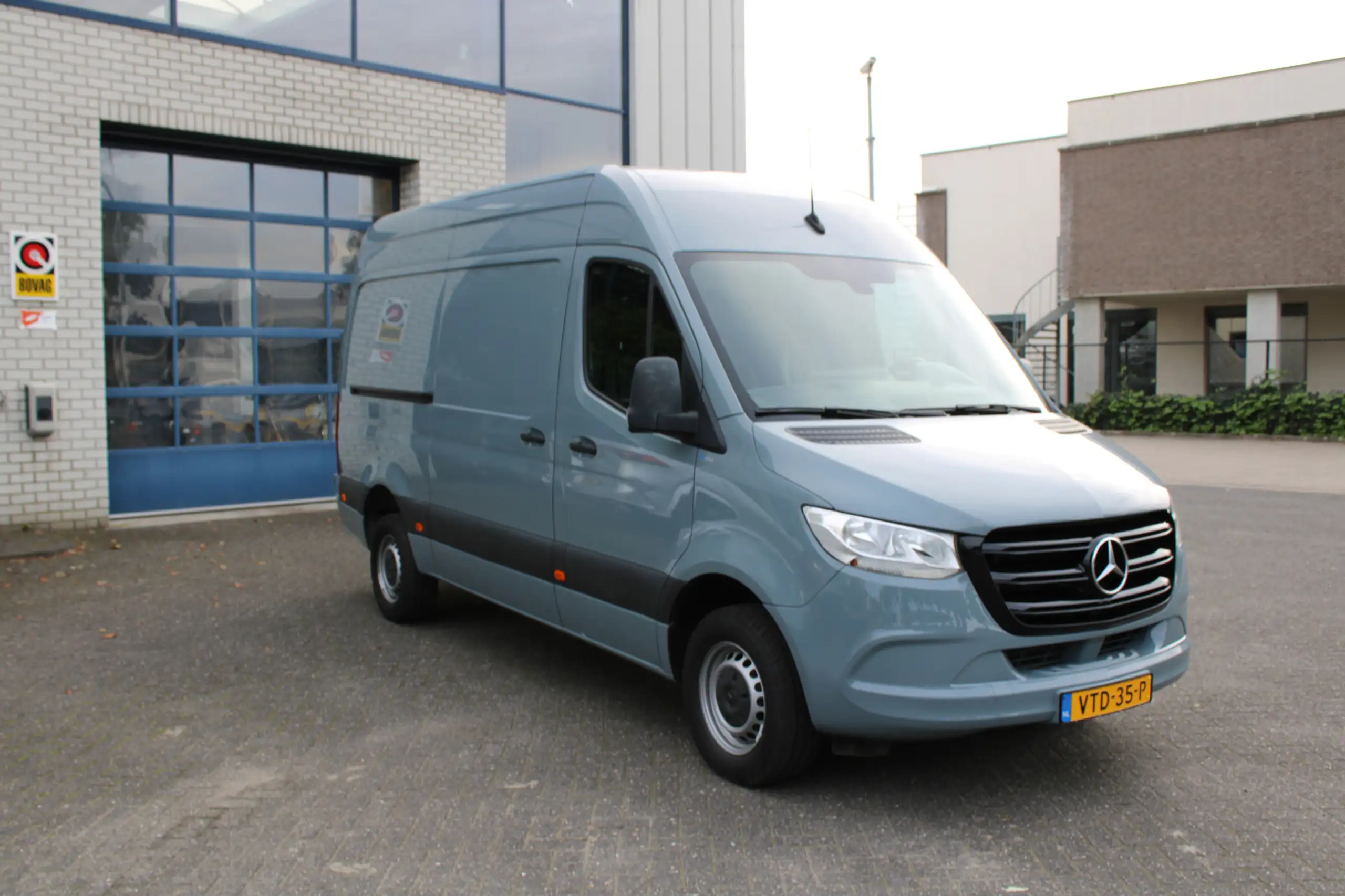 Mercedes-Benz - Sprinter