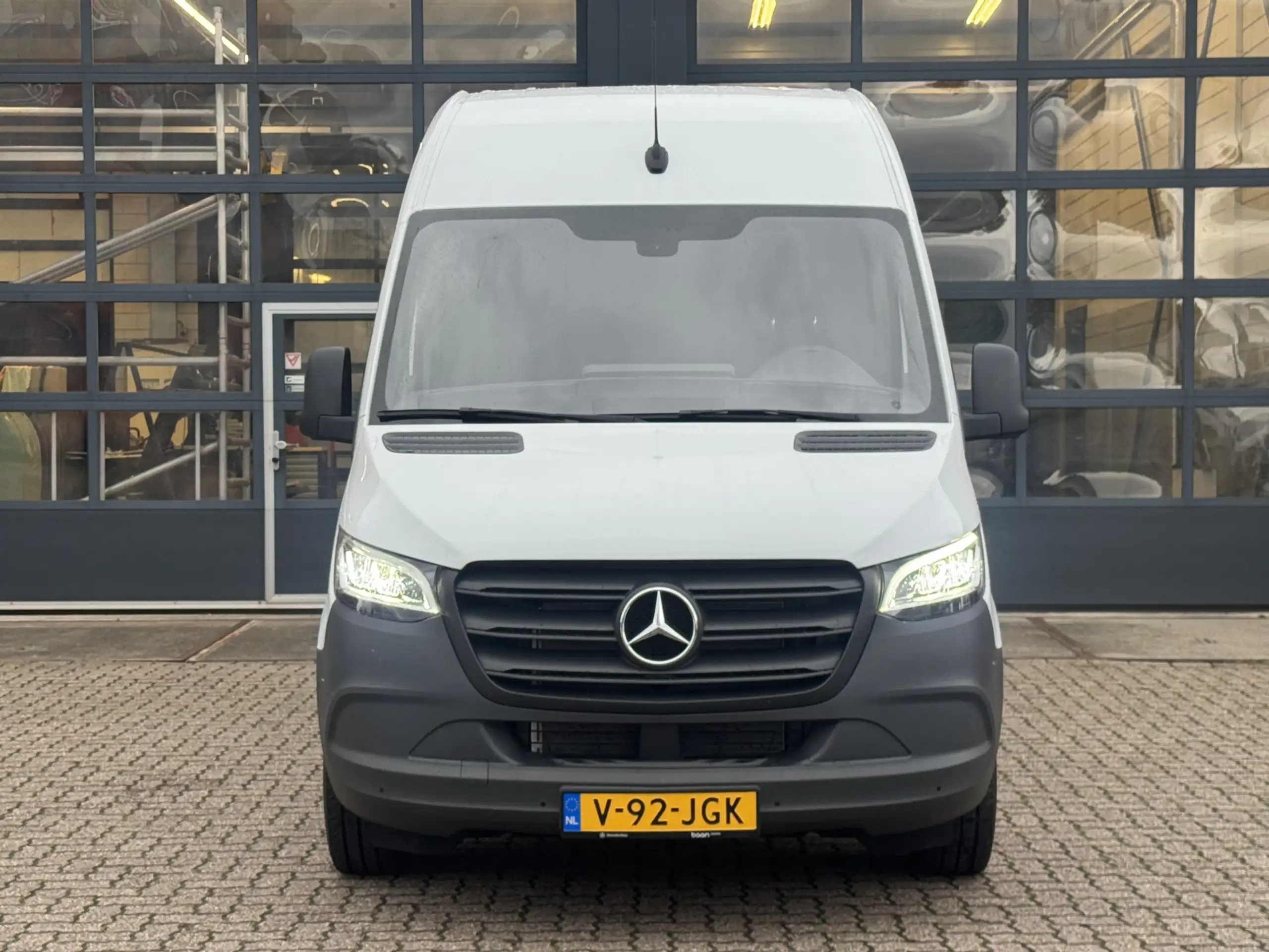 Mercedes-Benz - Sprinter