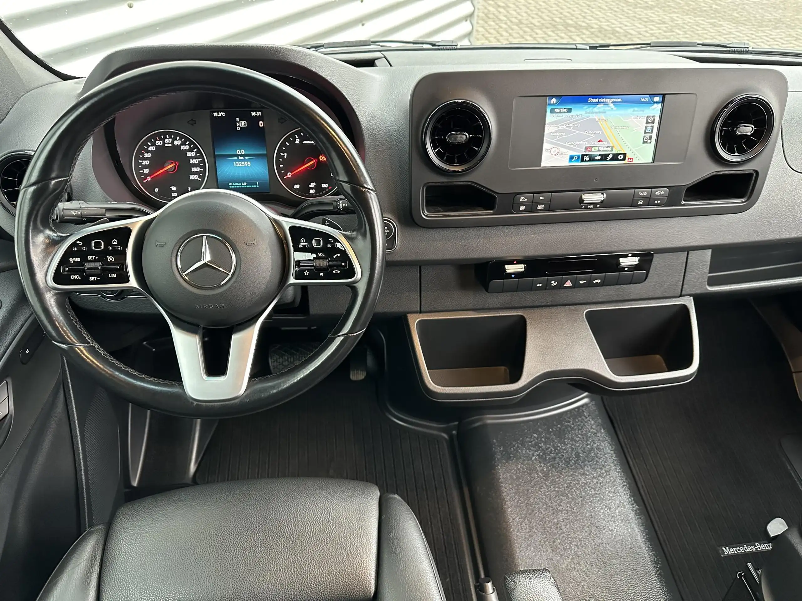 Mercedes-Benz - Sprinter