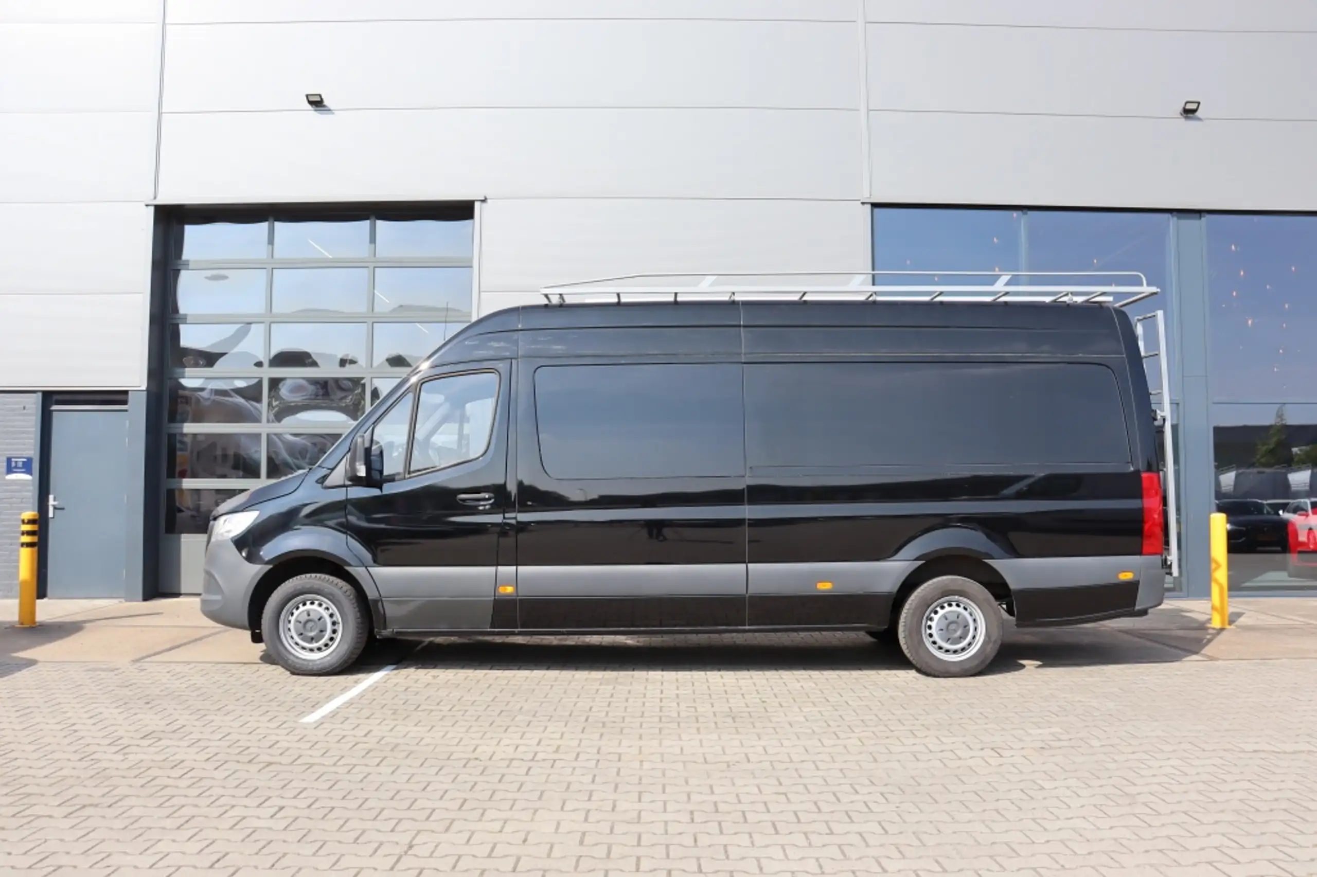 Mercedes-Benz - Sprinter