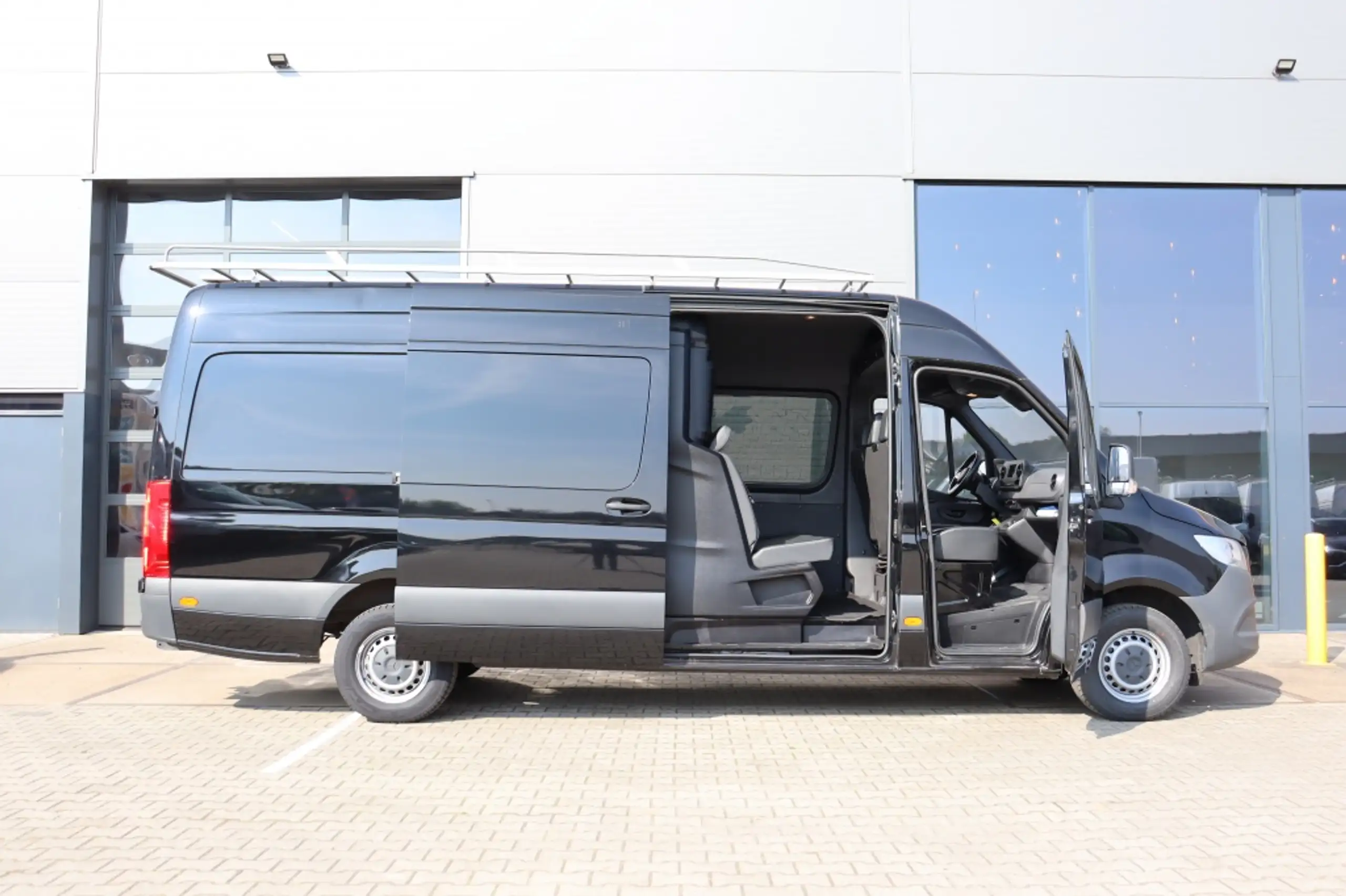 Mercedes-Benz - Sprinter