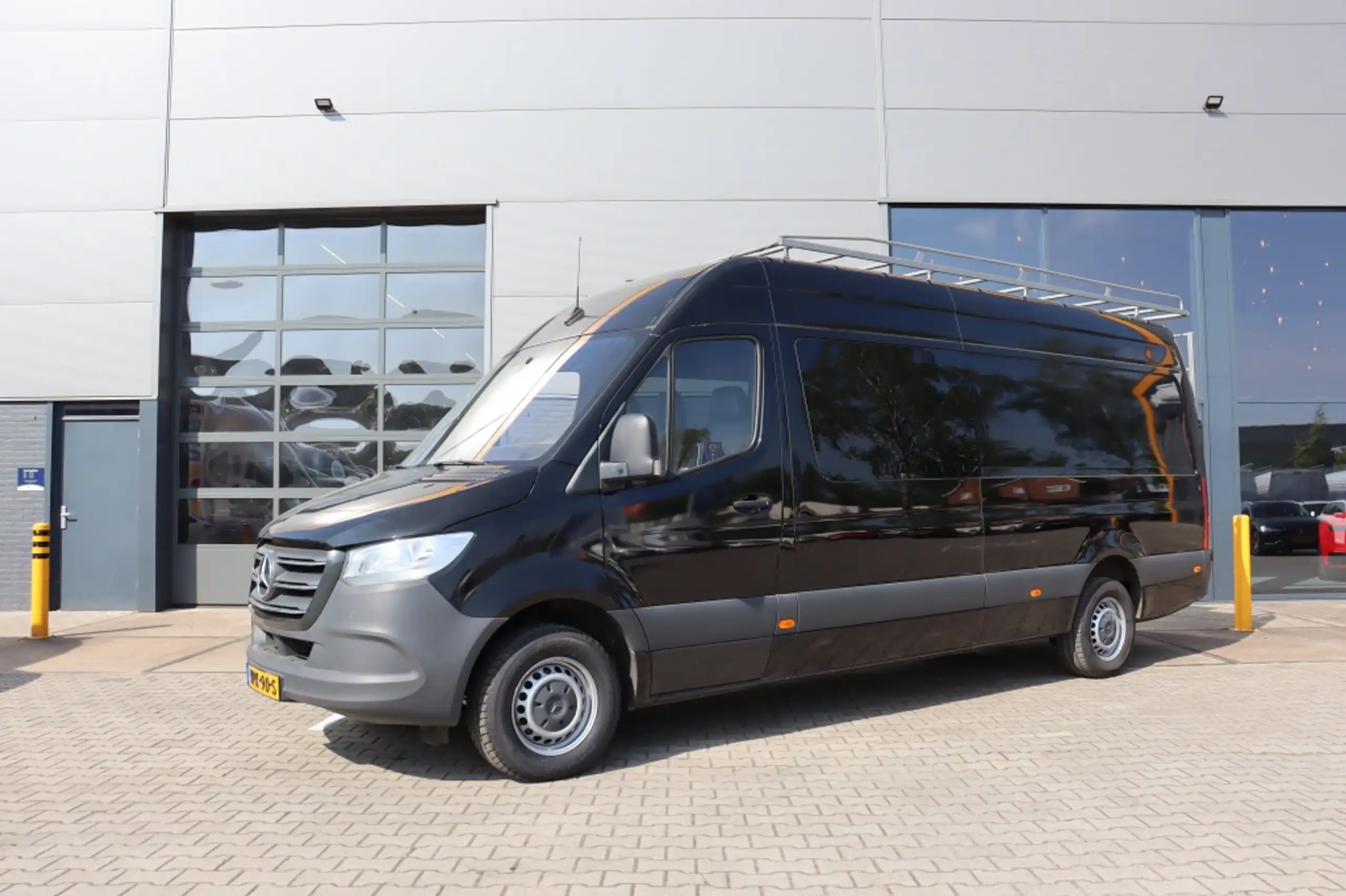 Mercedes-Benz - Sprinter