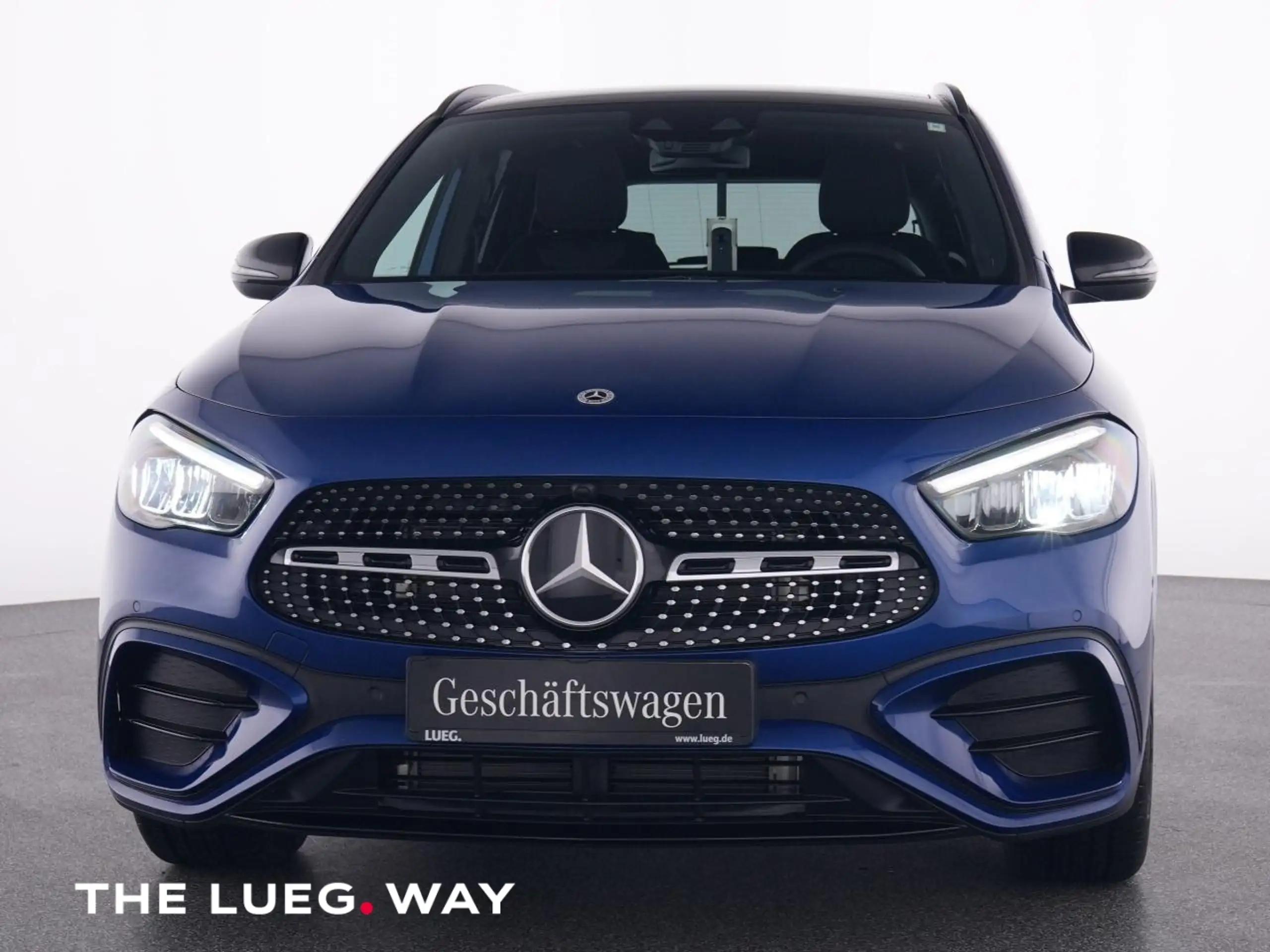 Mercedes-Benz - GLA 220