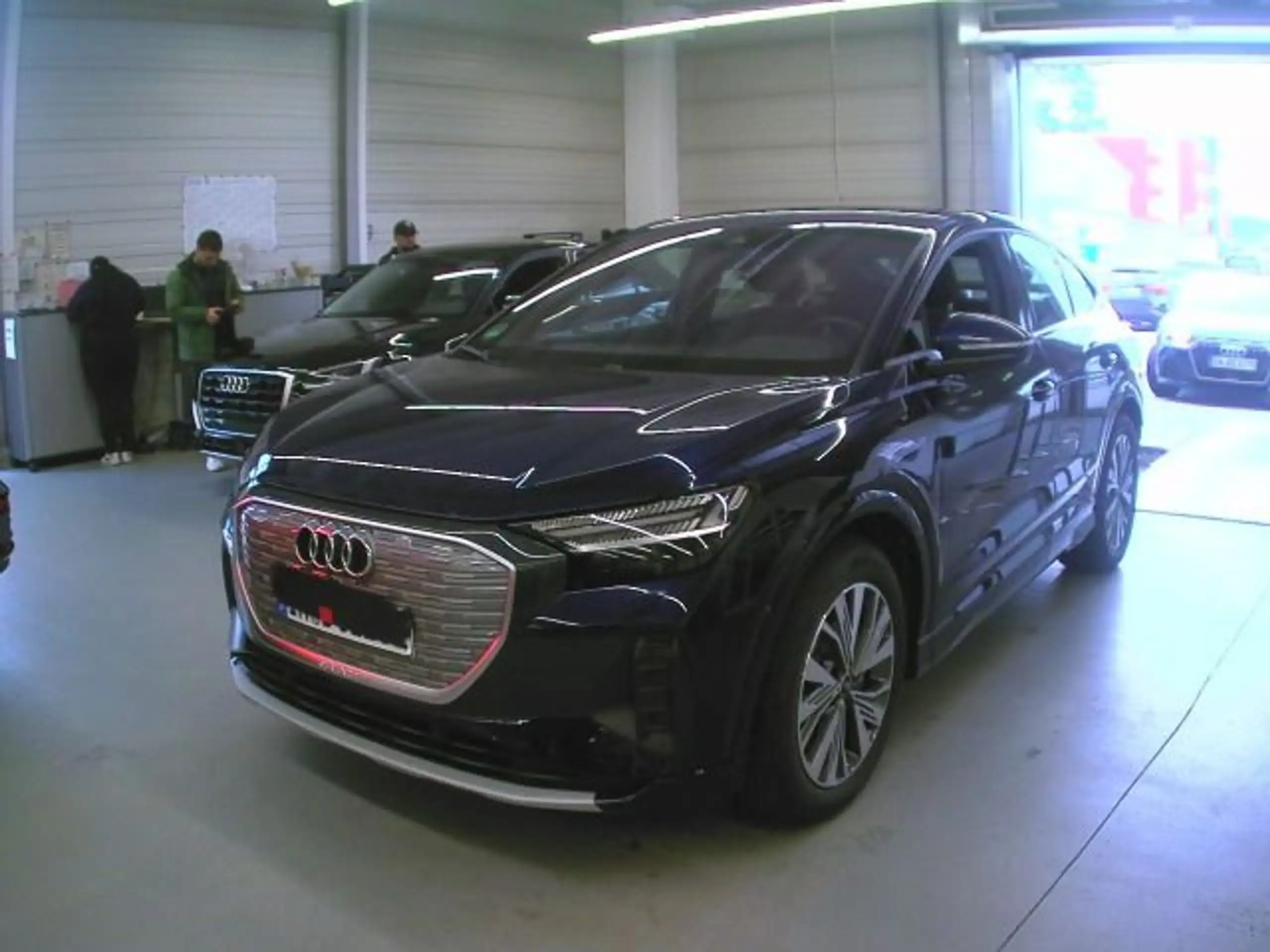 Audi - Q4 e-tron