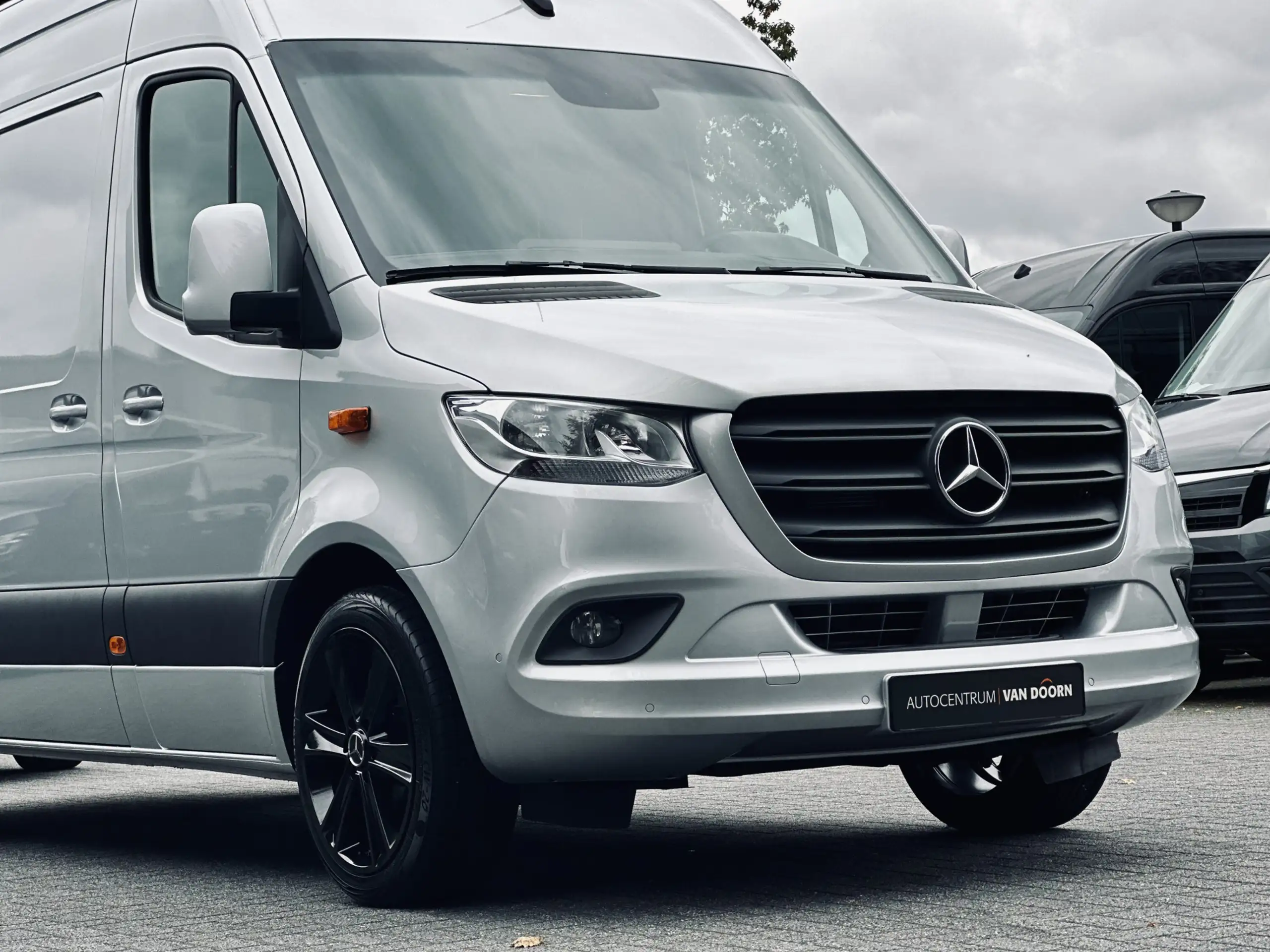 Mercedes-Benz - Sprinter