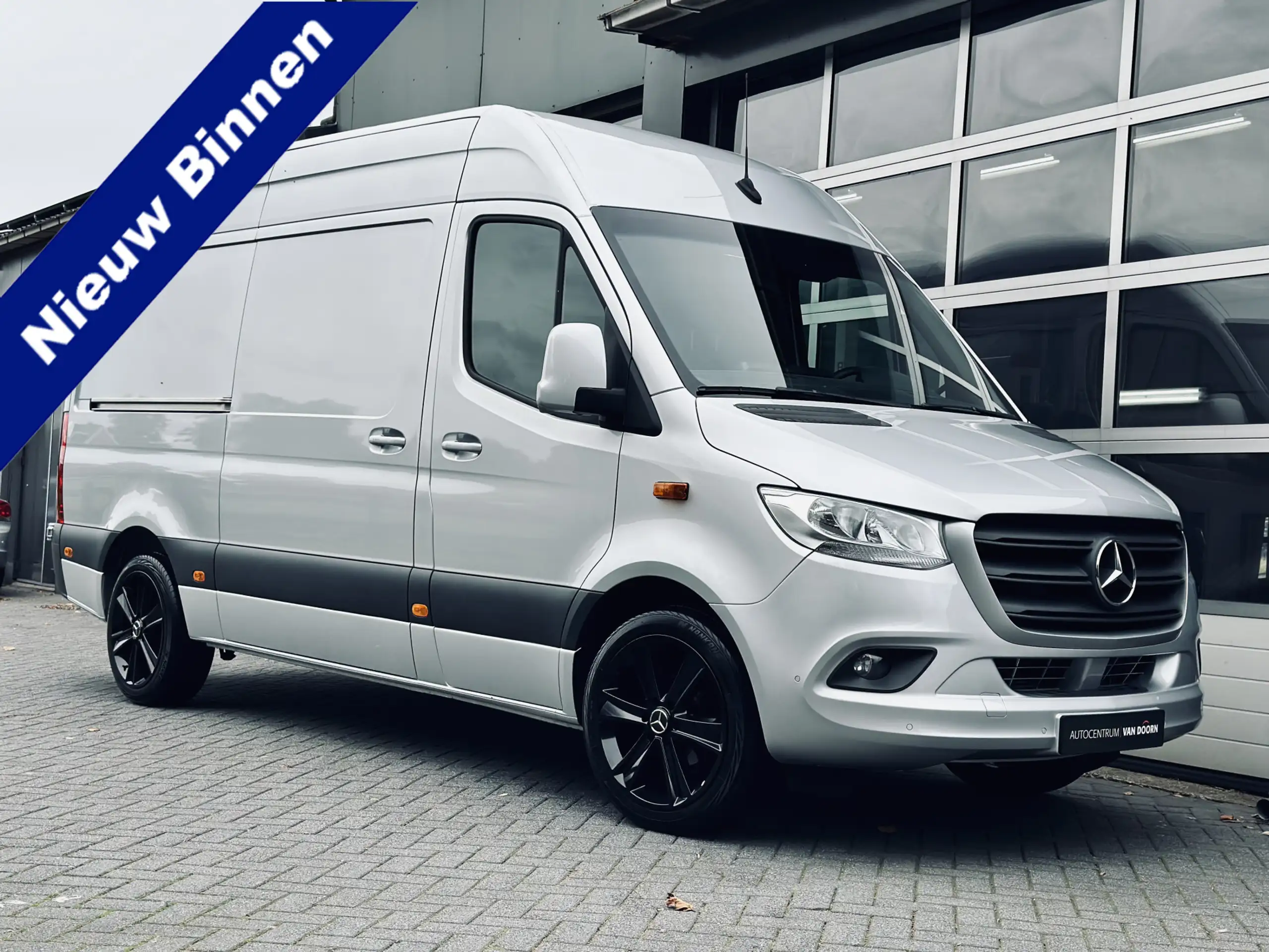 Mercedes-Benz - Sprinter