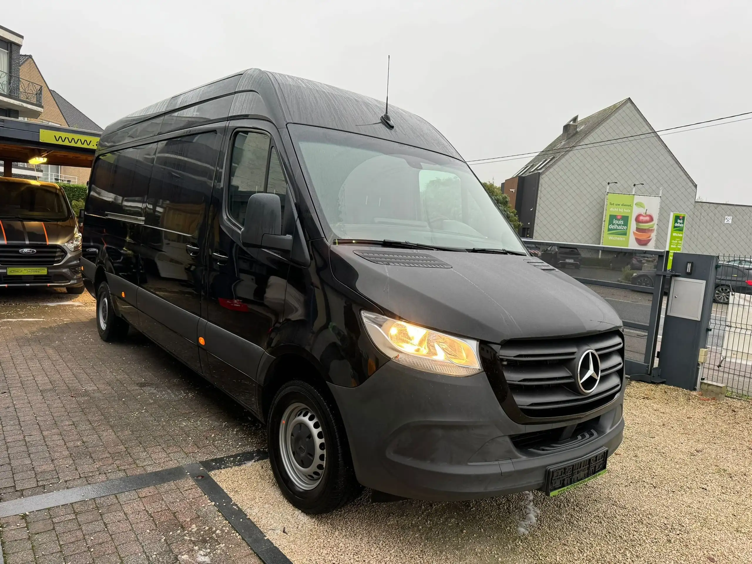 Mercedes-Benz - Sprinter