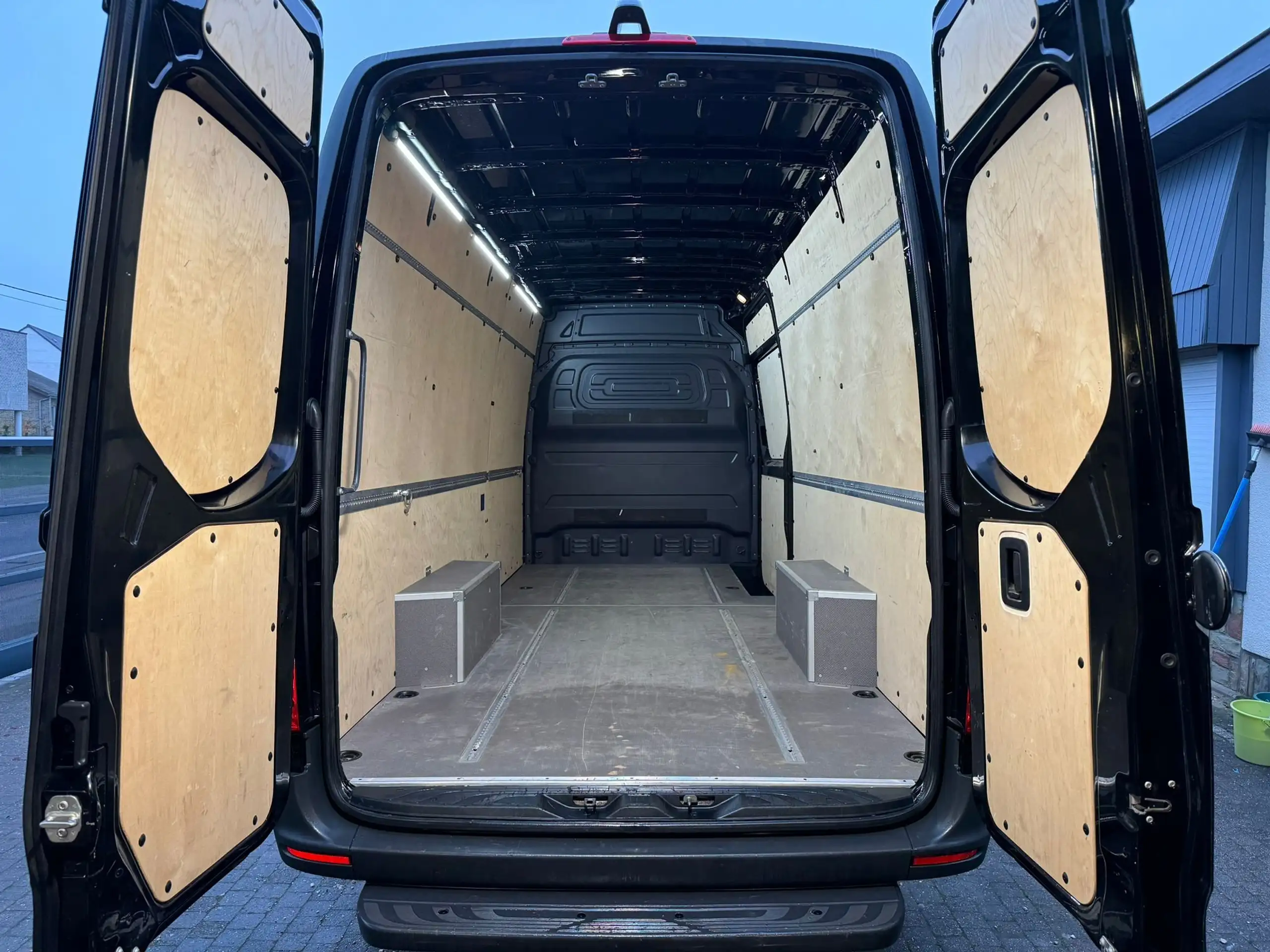 Mercedes-Benz - Sprinter