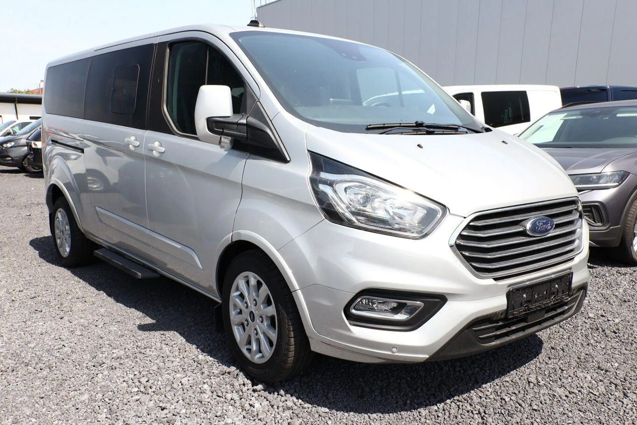 Ford Tourneo Custom 2024