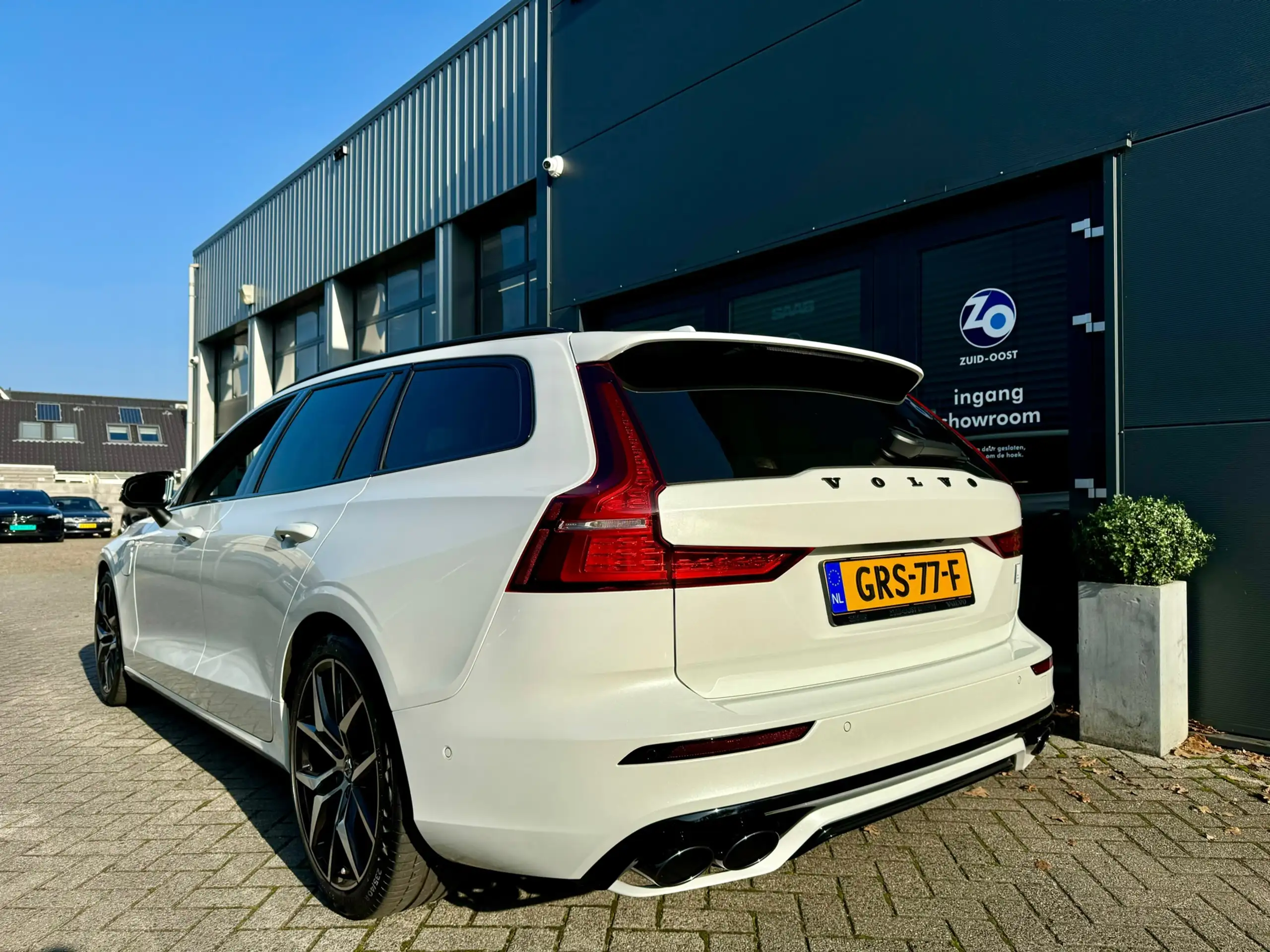 Volvo - V60