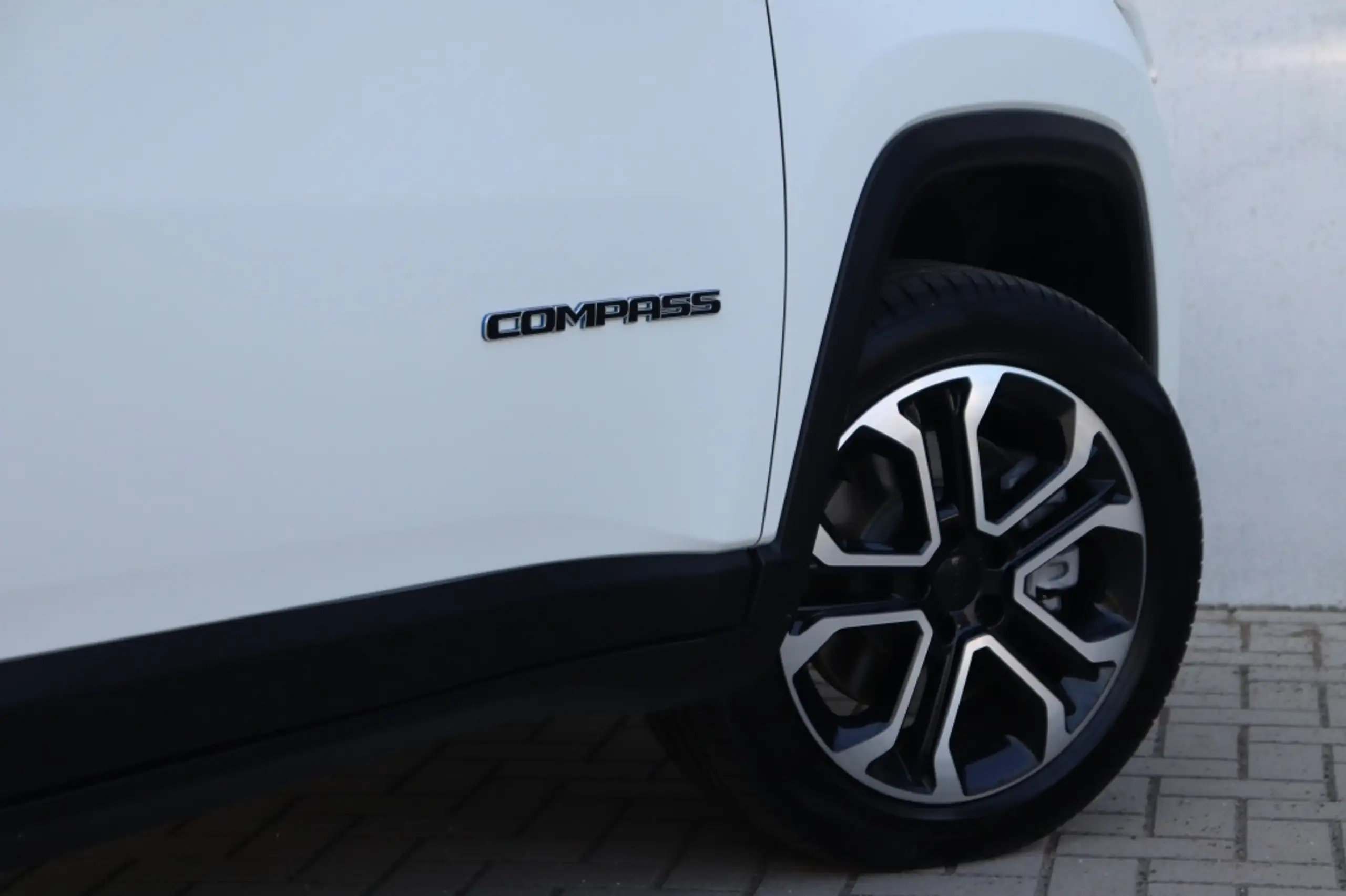 Jeep - Compass