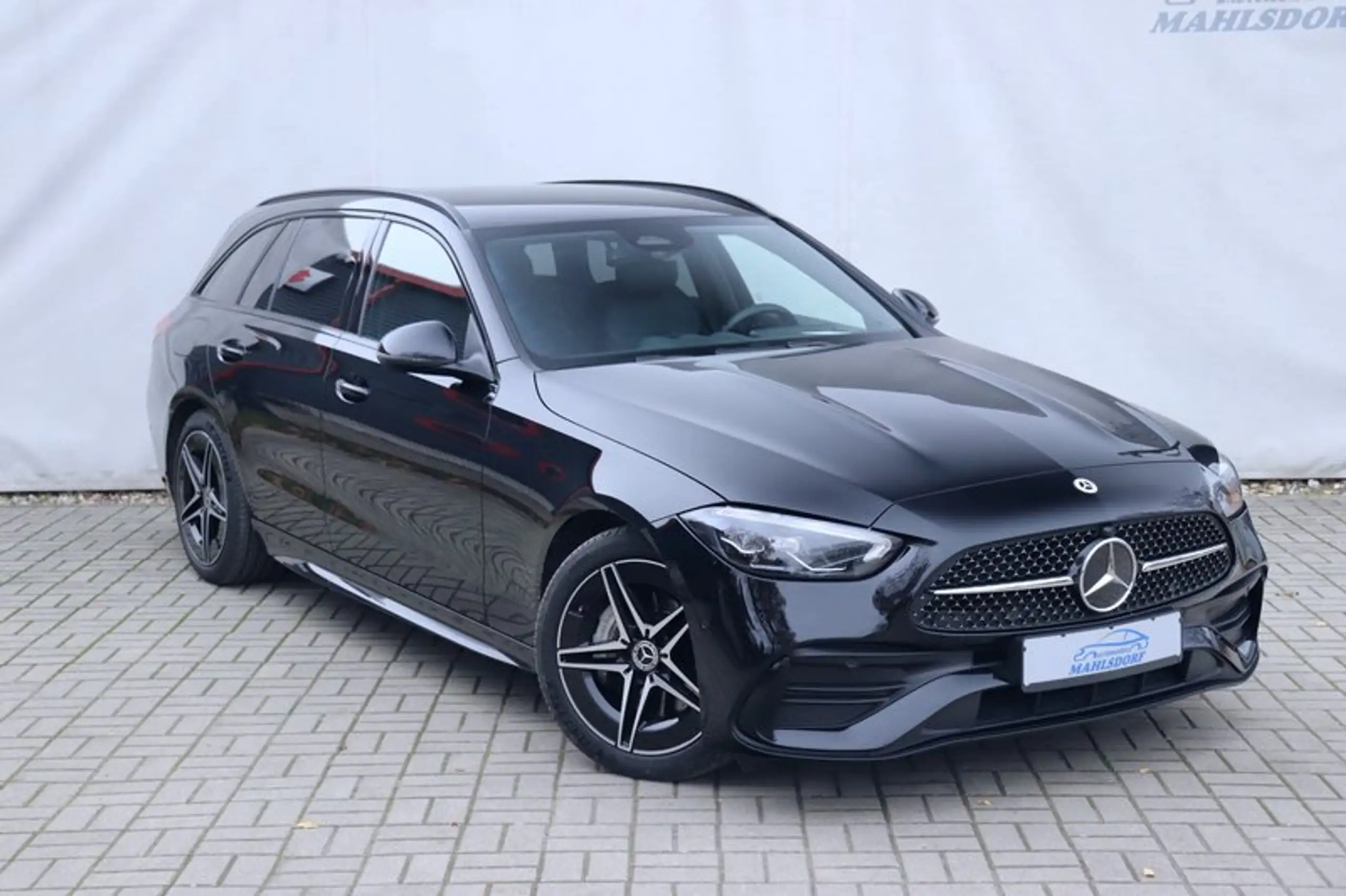 Mercedes-Benz - C 220