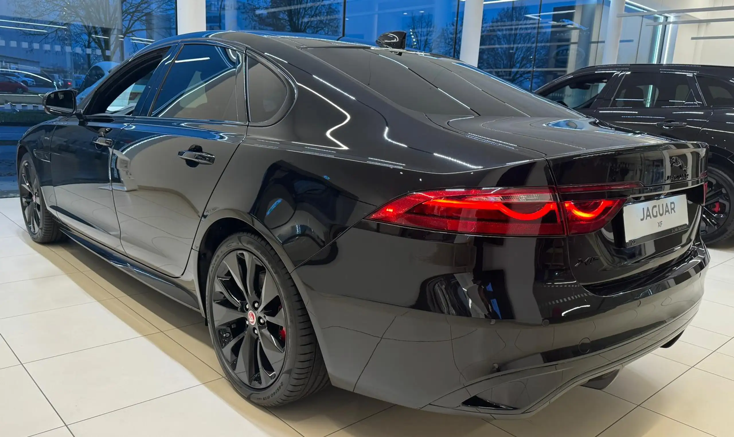 Jaguar - XF