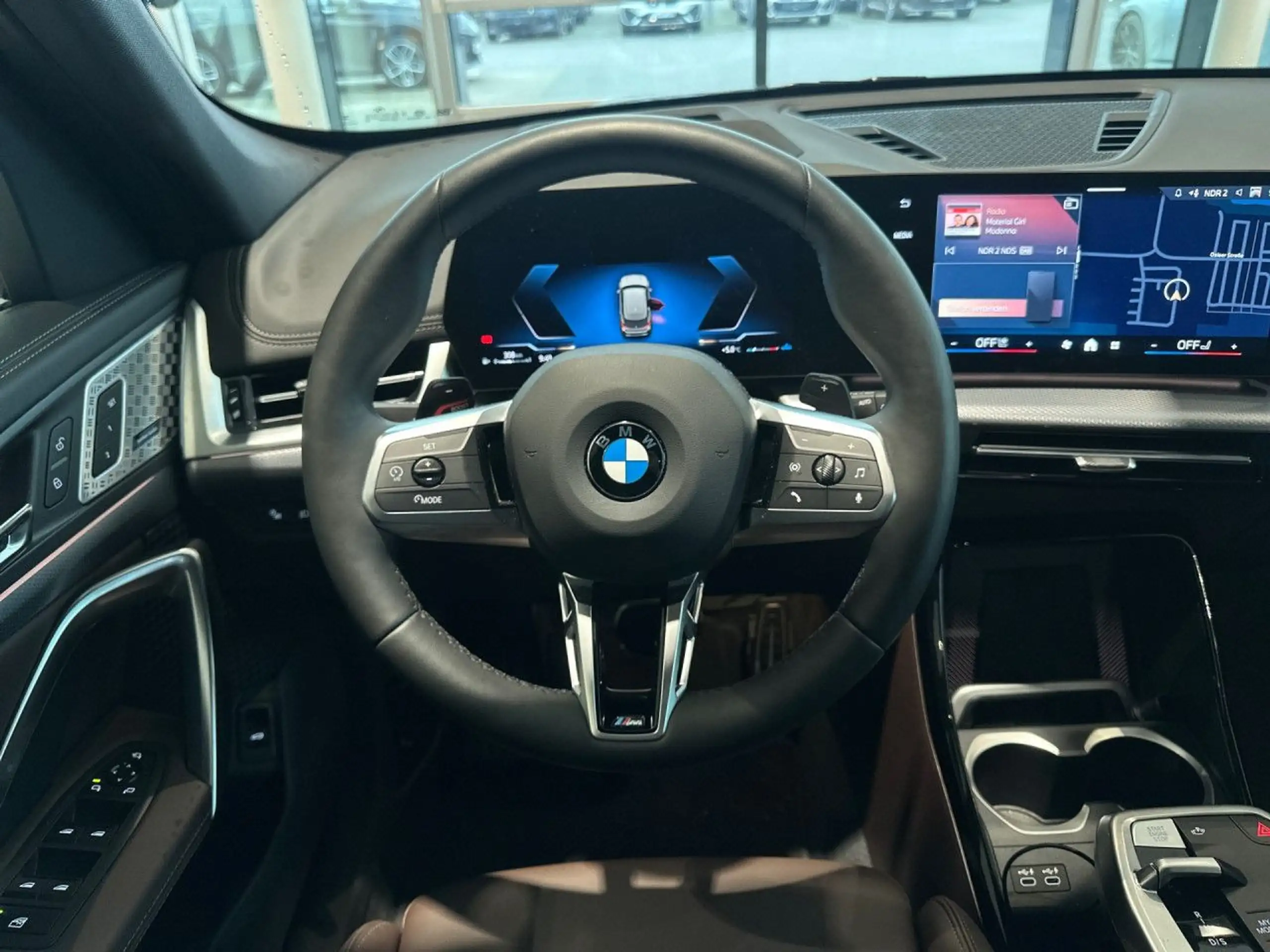 BMW - X1