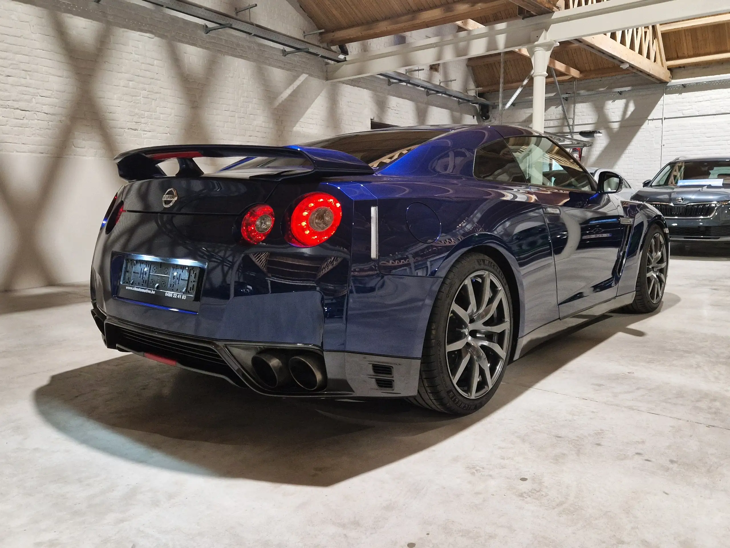 Nissan - GT-R