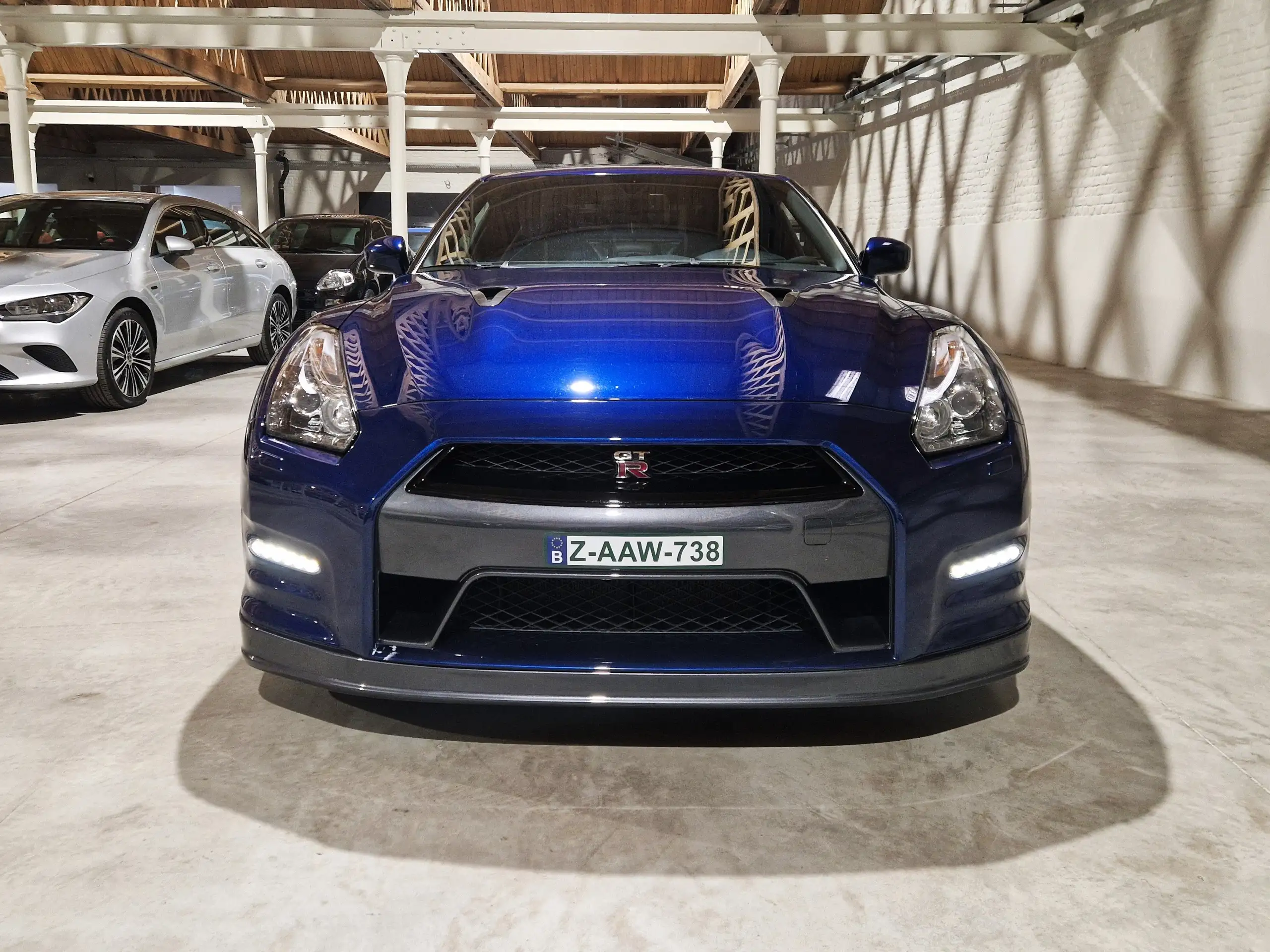 Nissan - GT-R