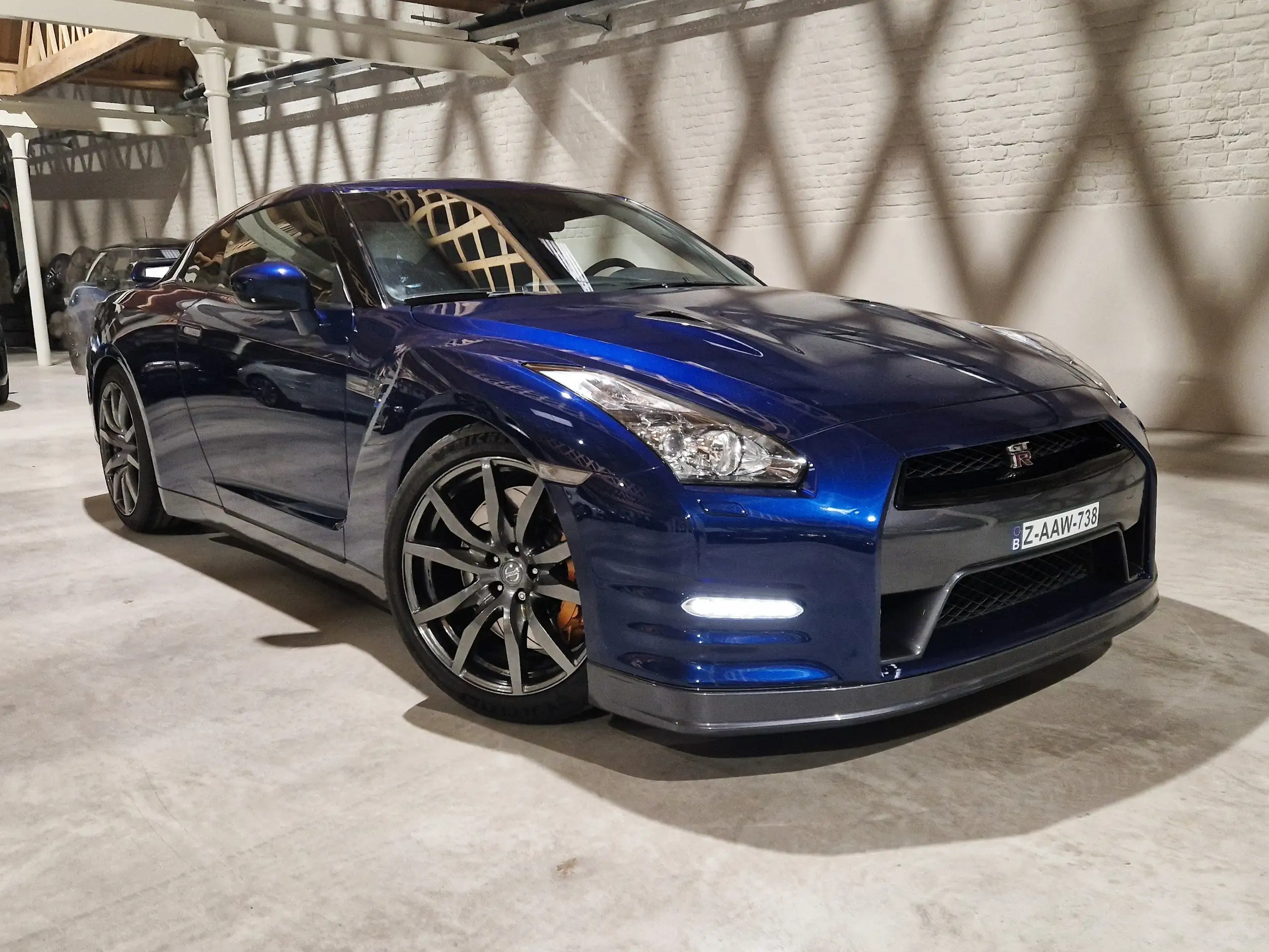 Nissan - GT-R