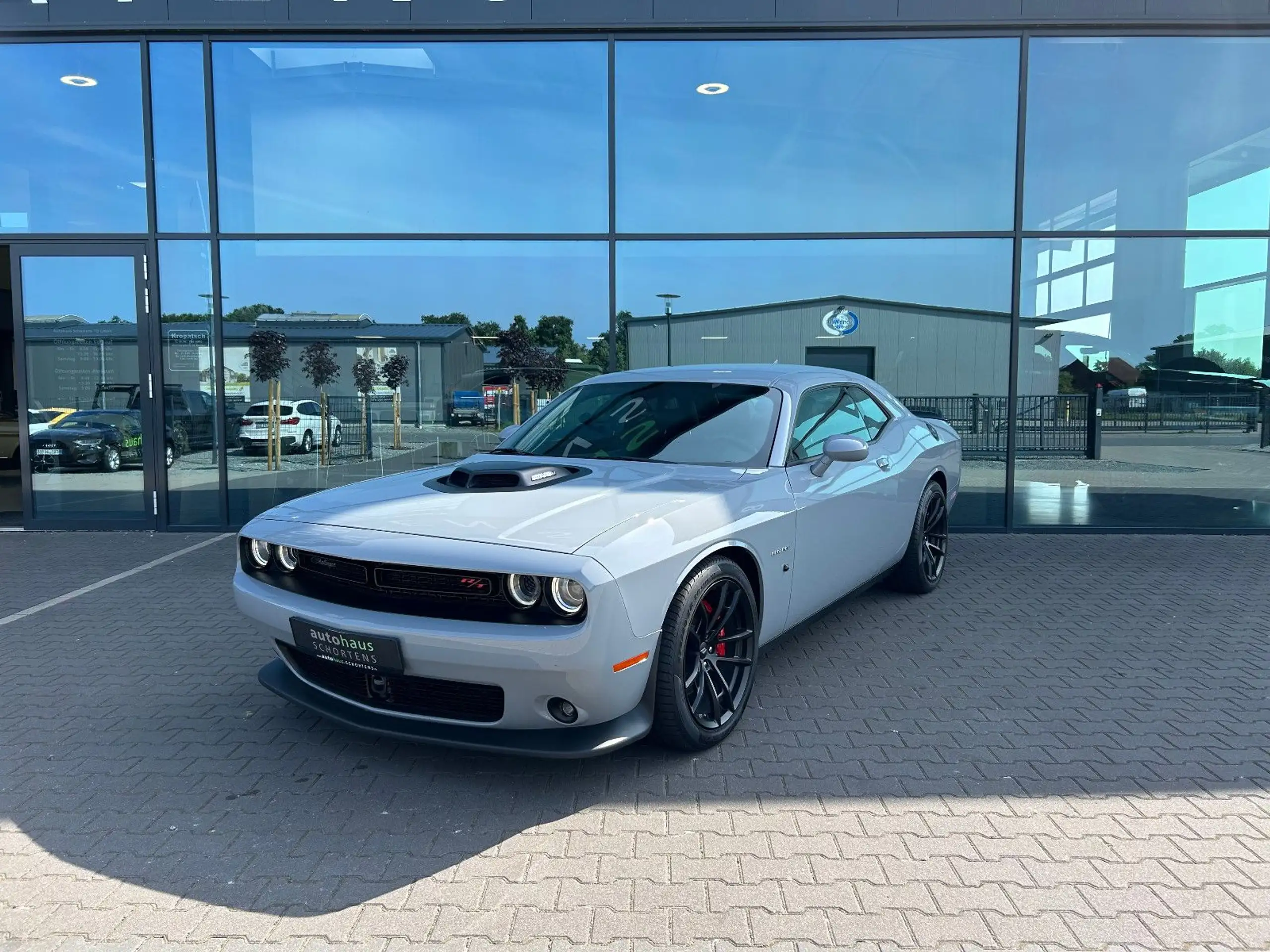 Dodge - Challenger