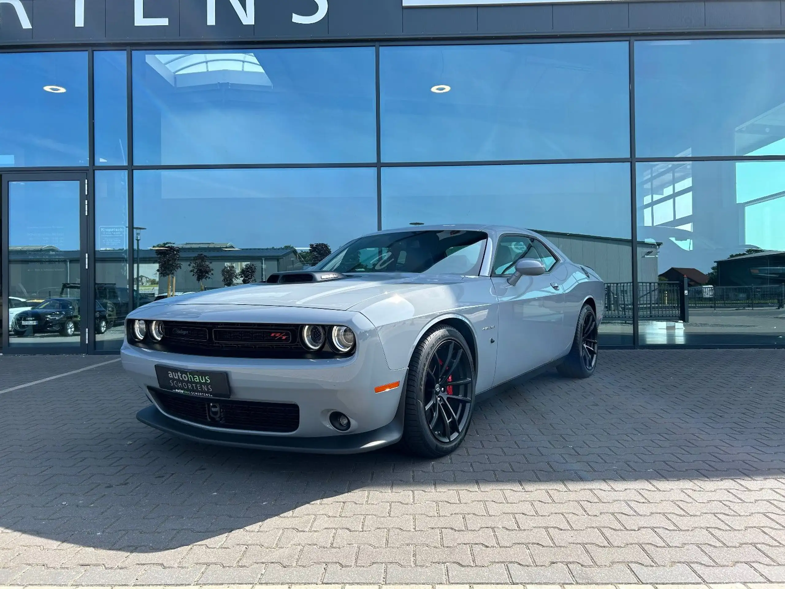 Dodge - Challenger