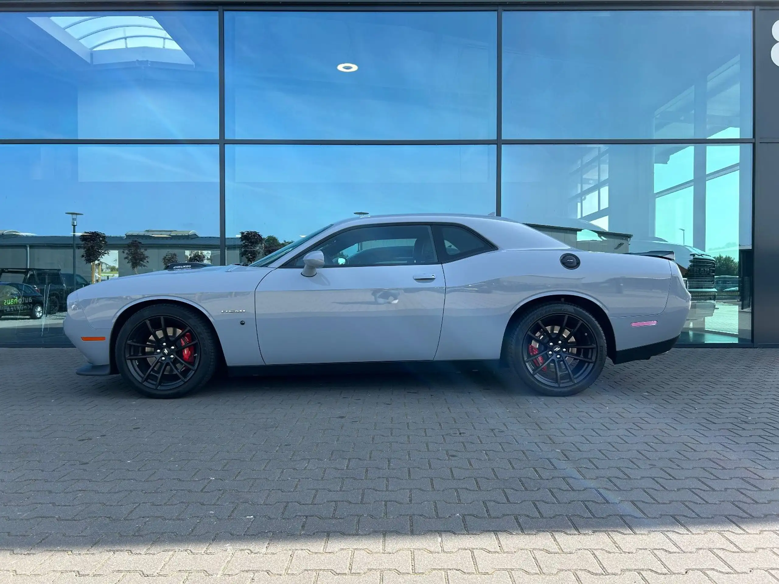 Dodge - Challenger