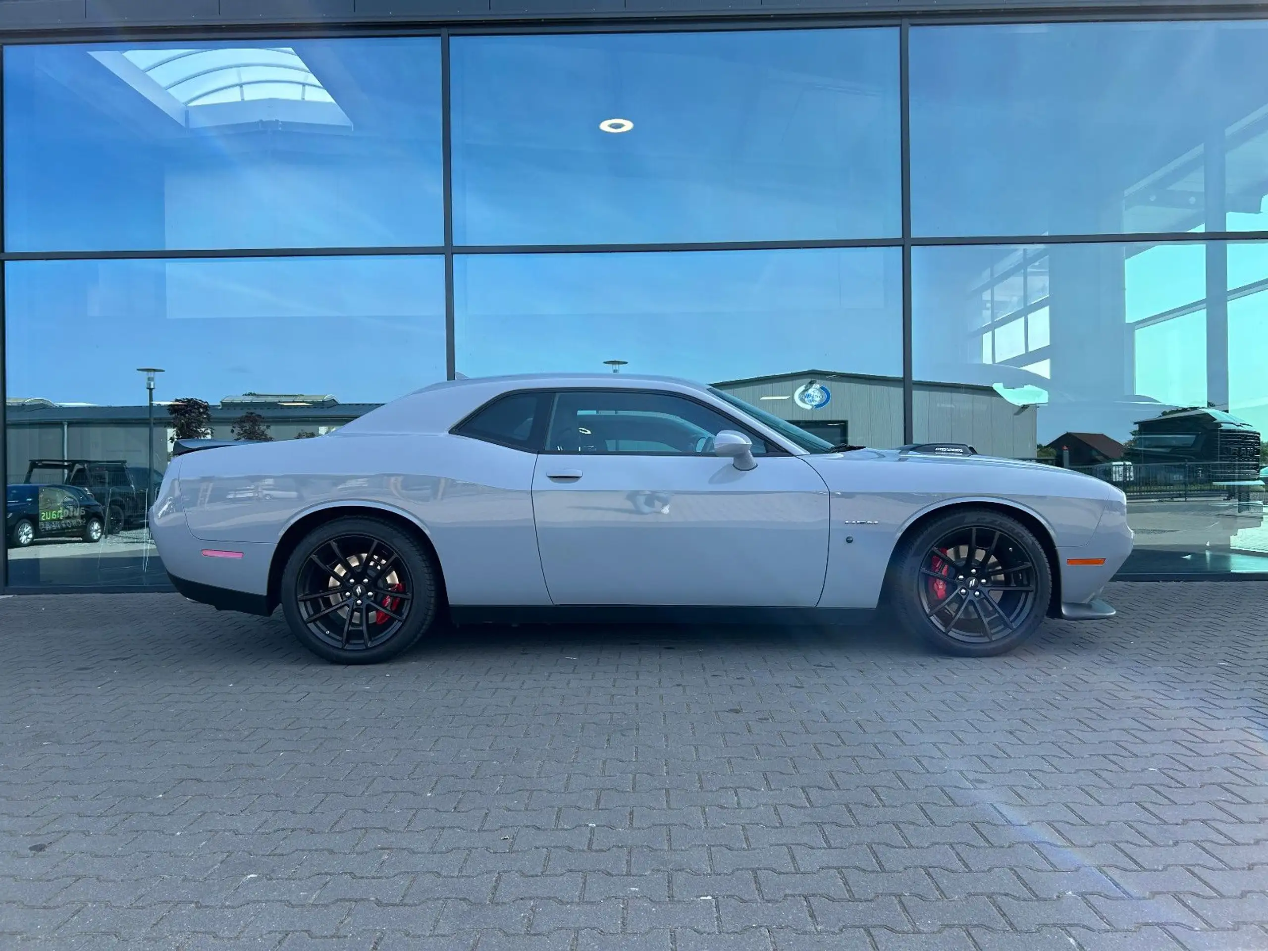 Dodge - Challenger