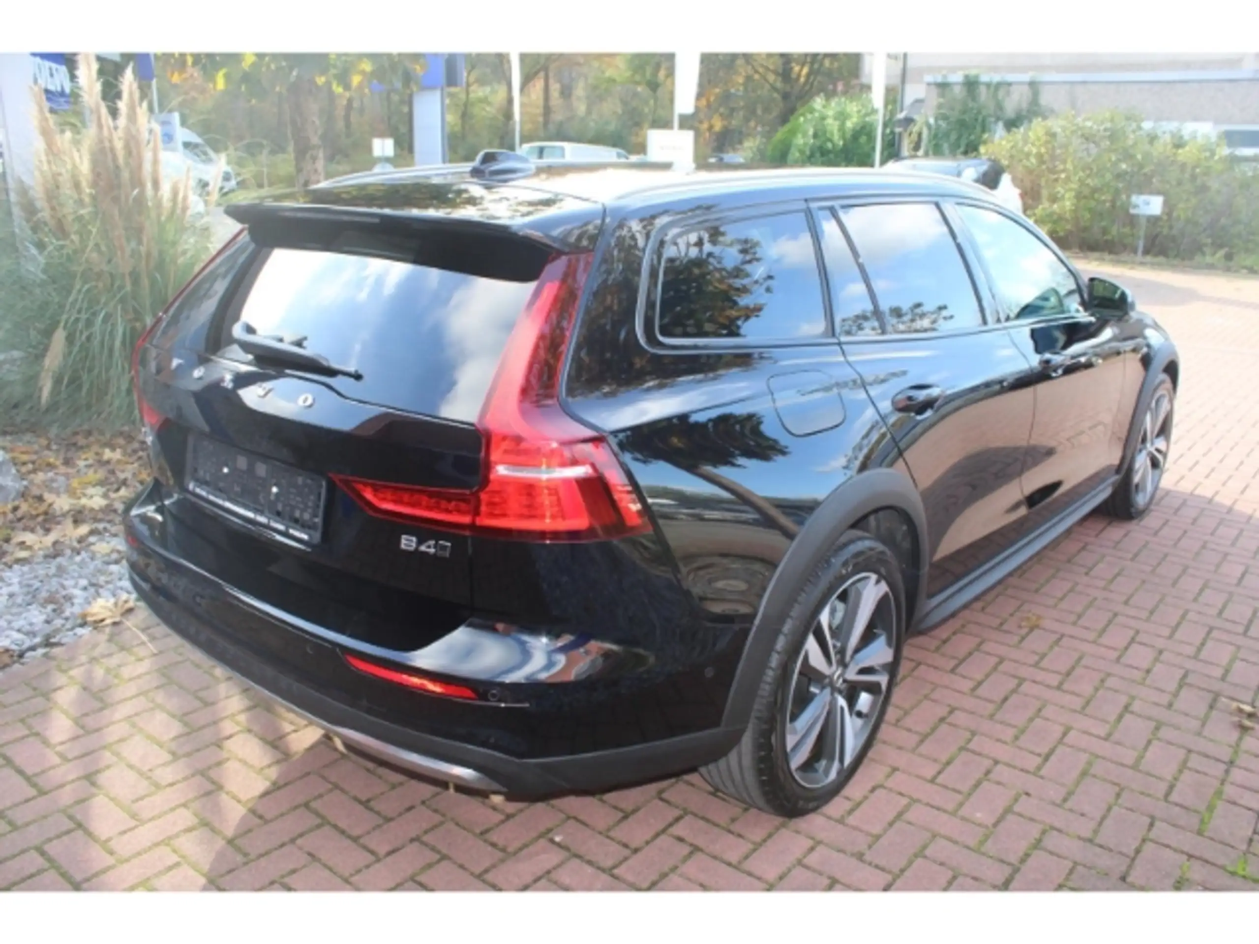 Volvo - V60